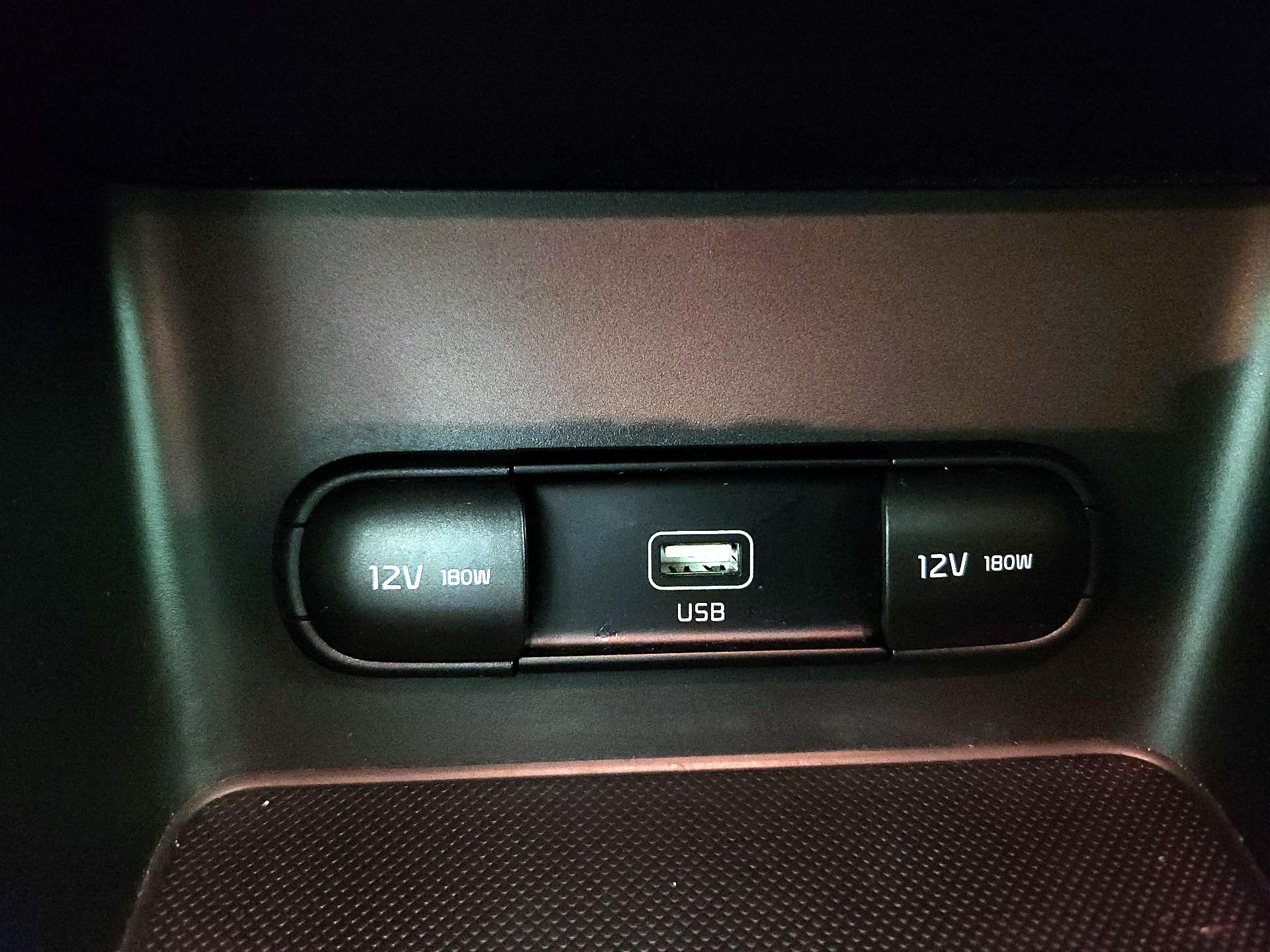 Thumbnail: 2020 Kia Sportage - 18