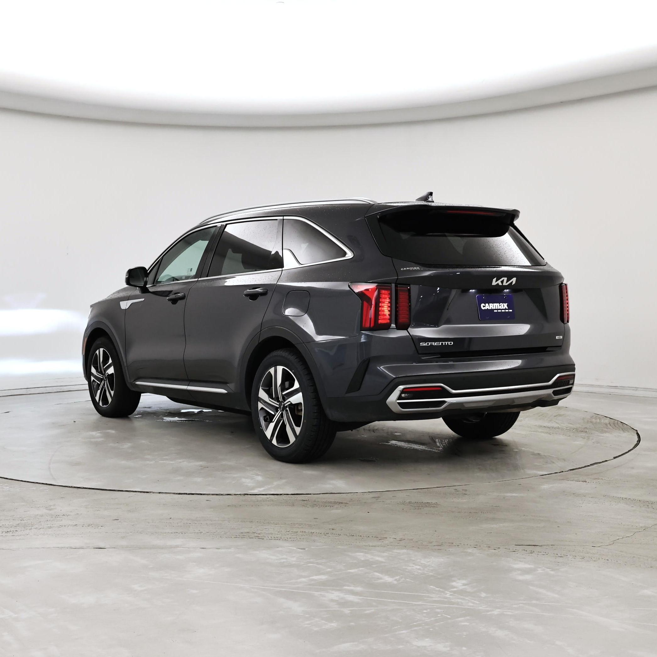 Thumbnail: 2023 Kia Sorento - 2