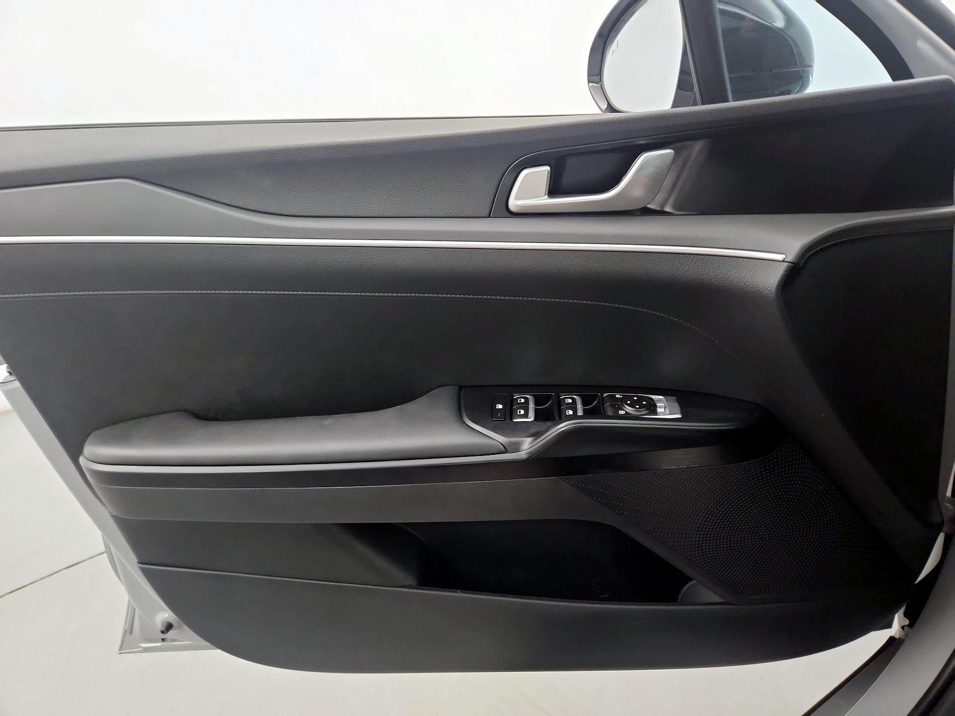 Thumbnail: 2023 Kia K5 - 12