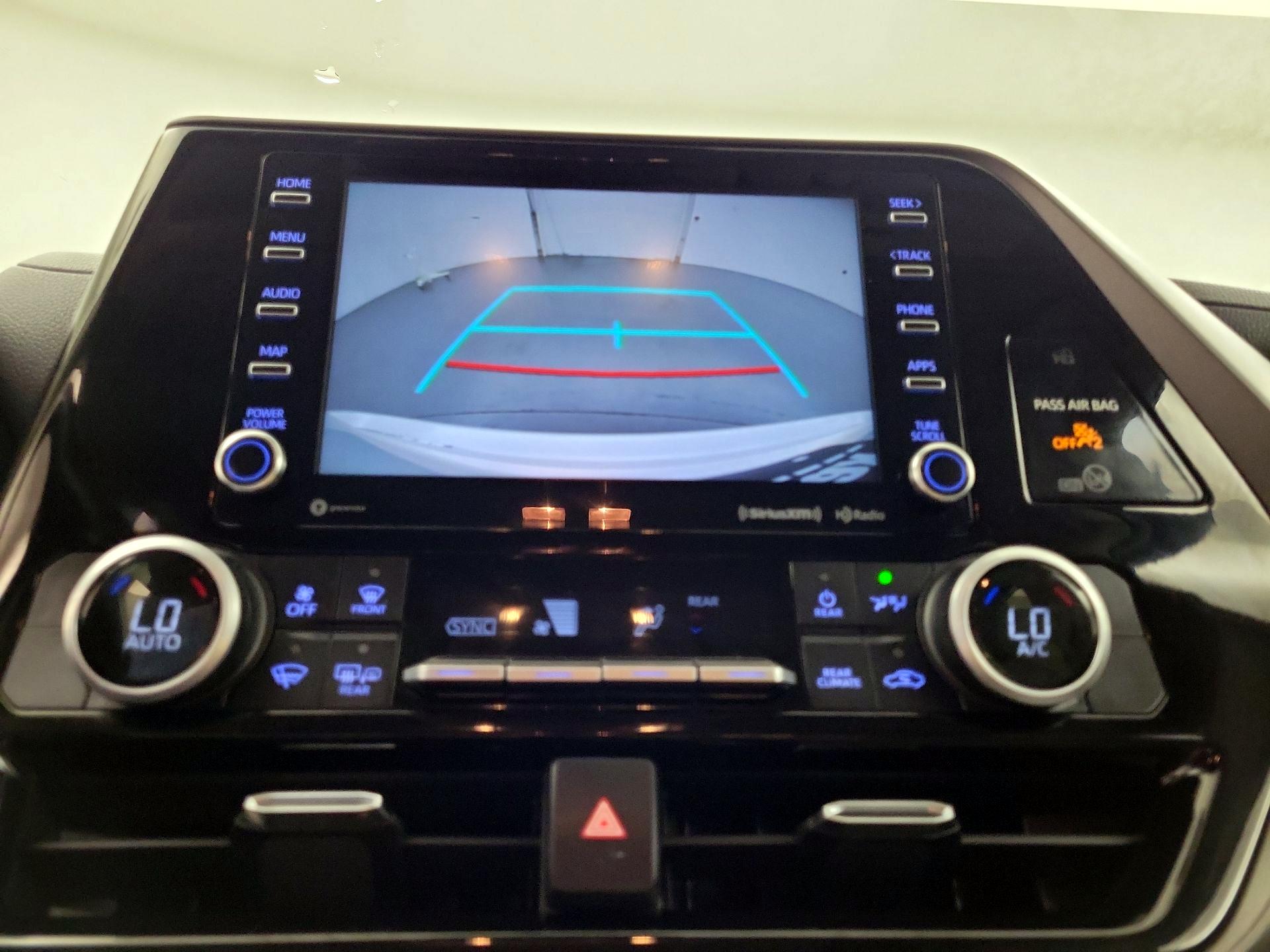 Thumbnail: 2021 Toyota Highlander - 14