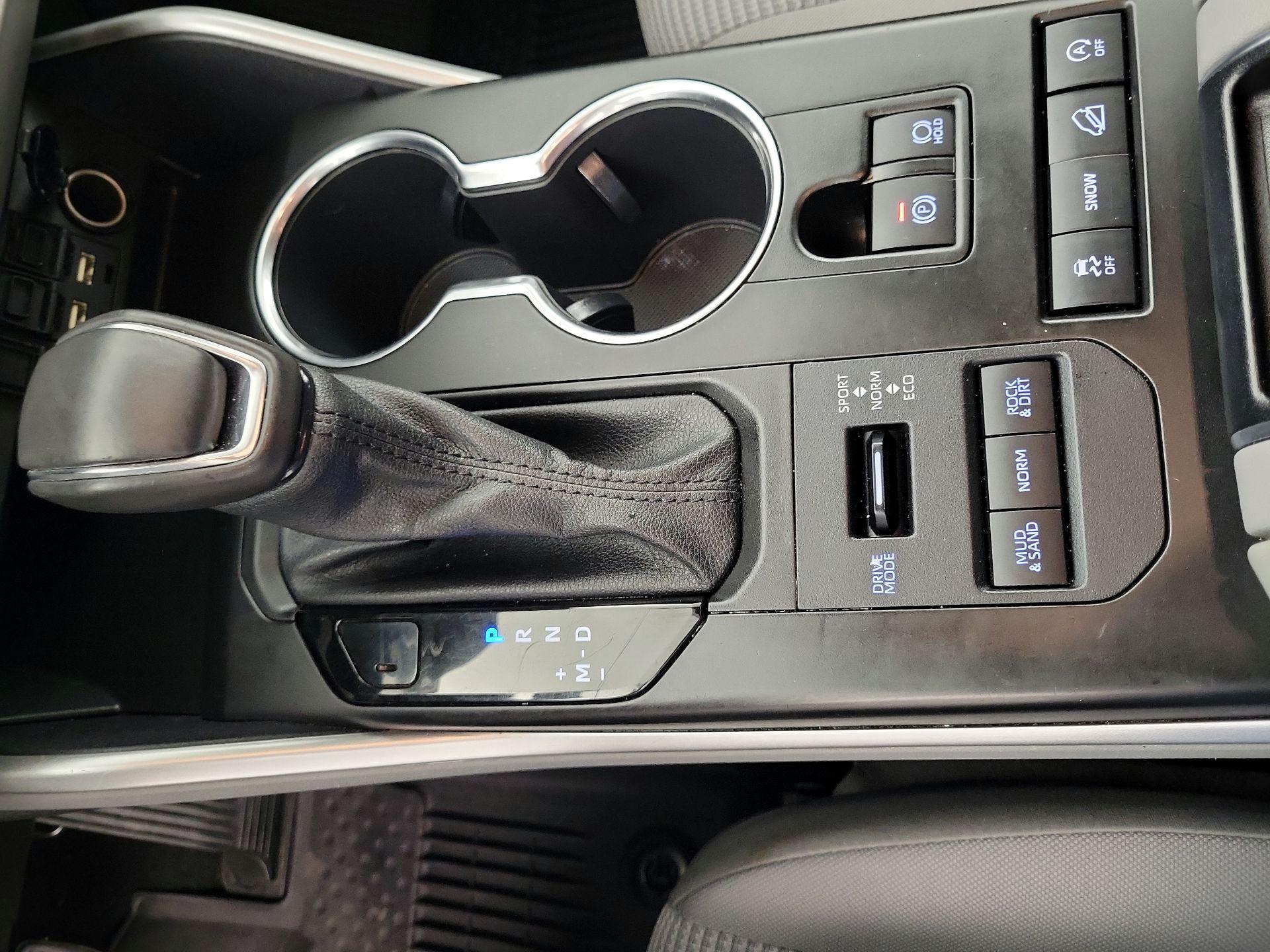 Thumbnail: 2021 Toyota Highlander - 17