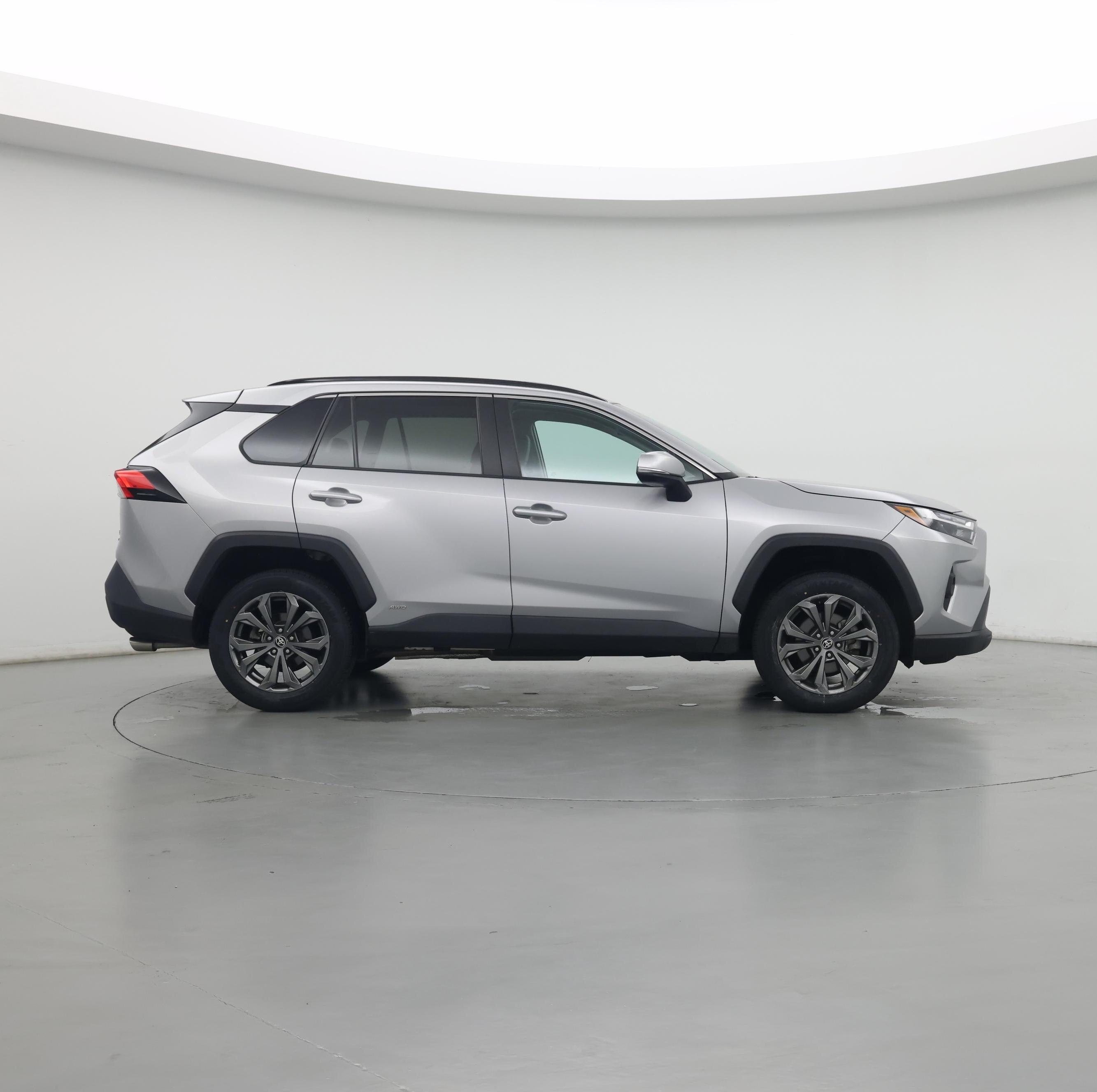 Thumbnail: 2022 Toyota RAV4 - 7