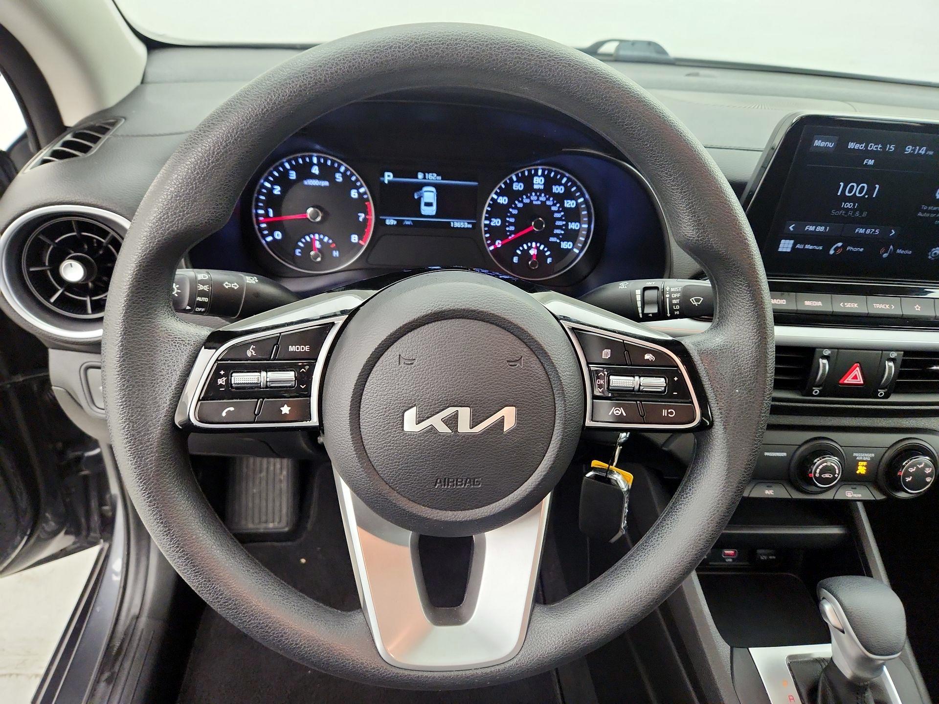 Thumbnail: 2023 Kia Forte - 10