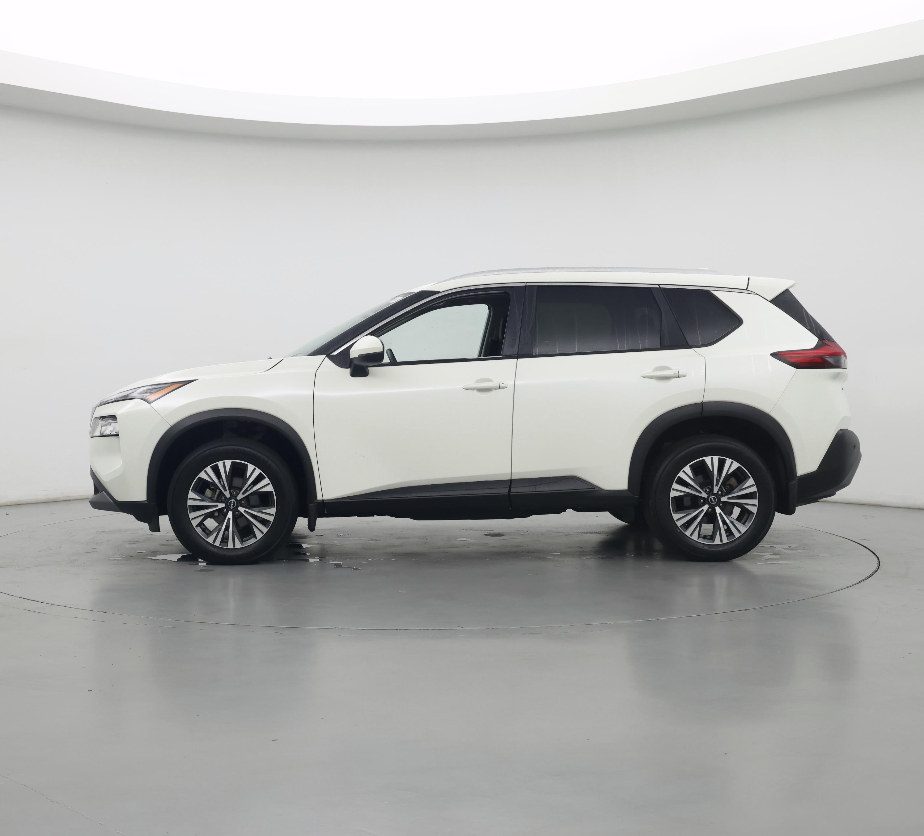 Thumbnail: 2022 Nissan Rogue - 3