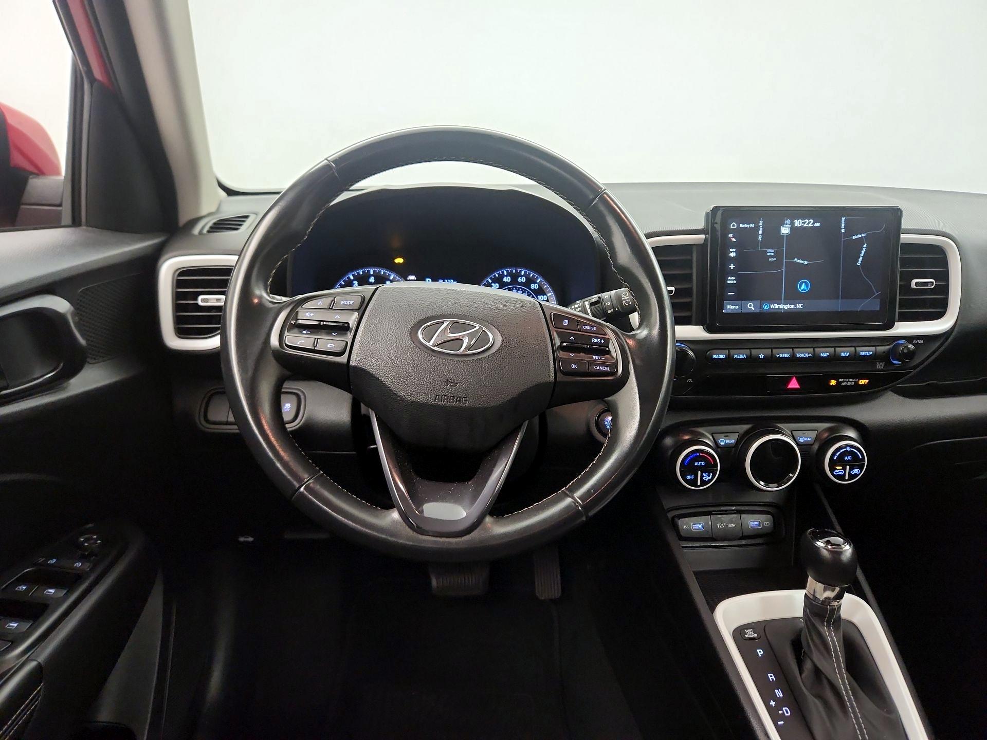 Thumbnail: 2022 Hyundai Venue - 10