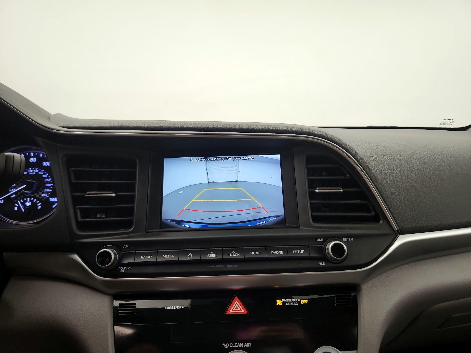 Thumbnail: 2020 Hyundai Elantra - 14