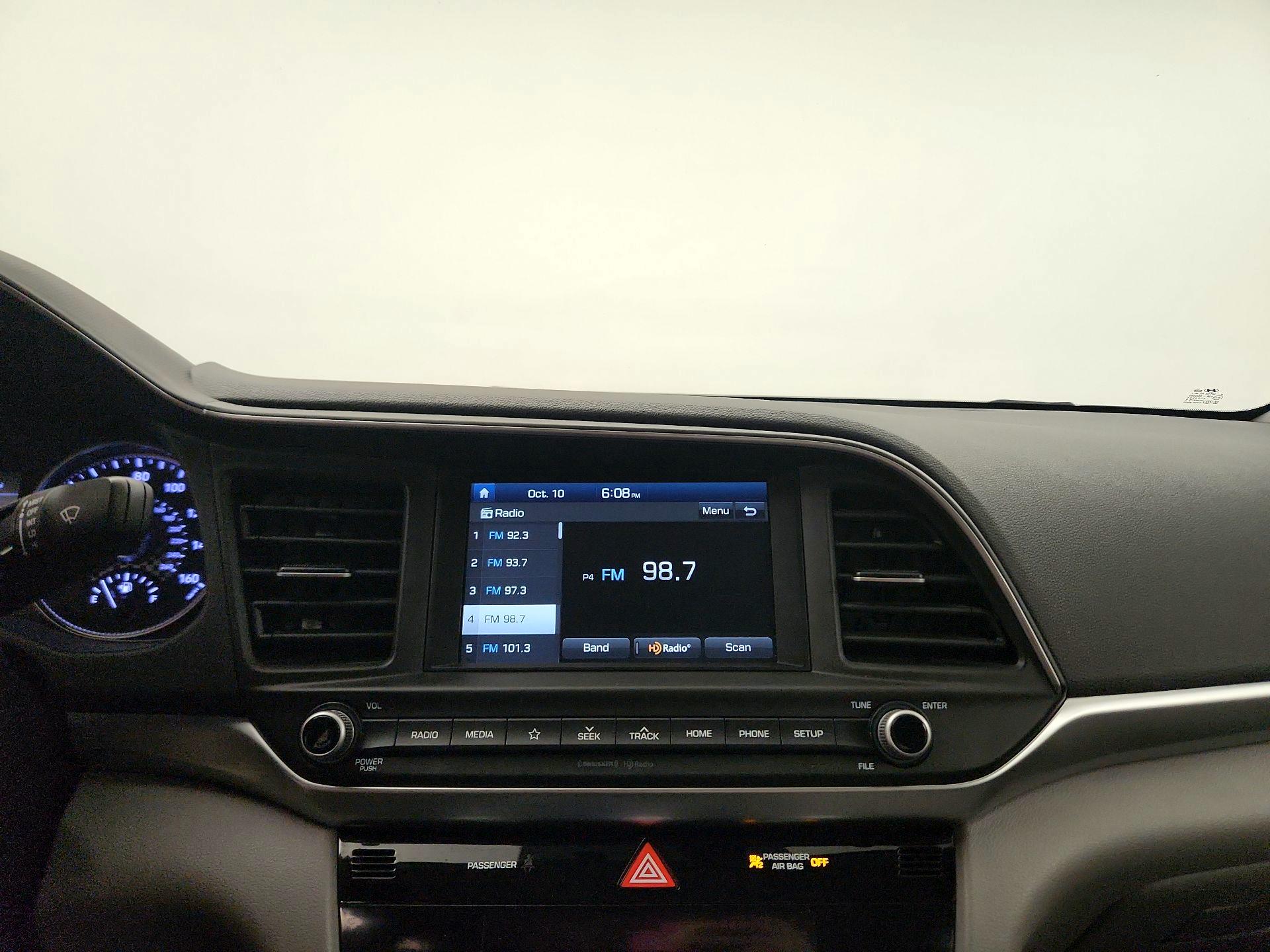 Thumbnail: 2020 Hyundai Elantra - 15