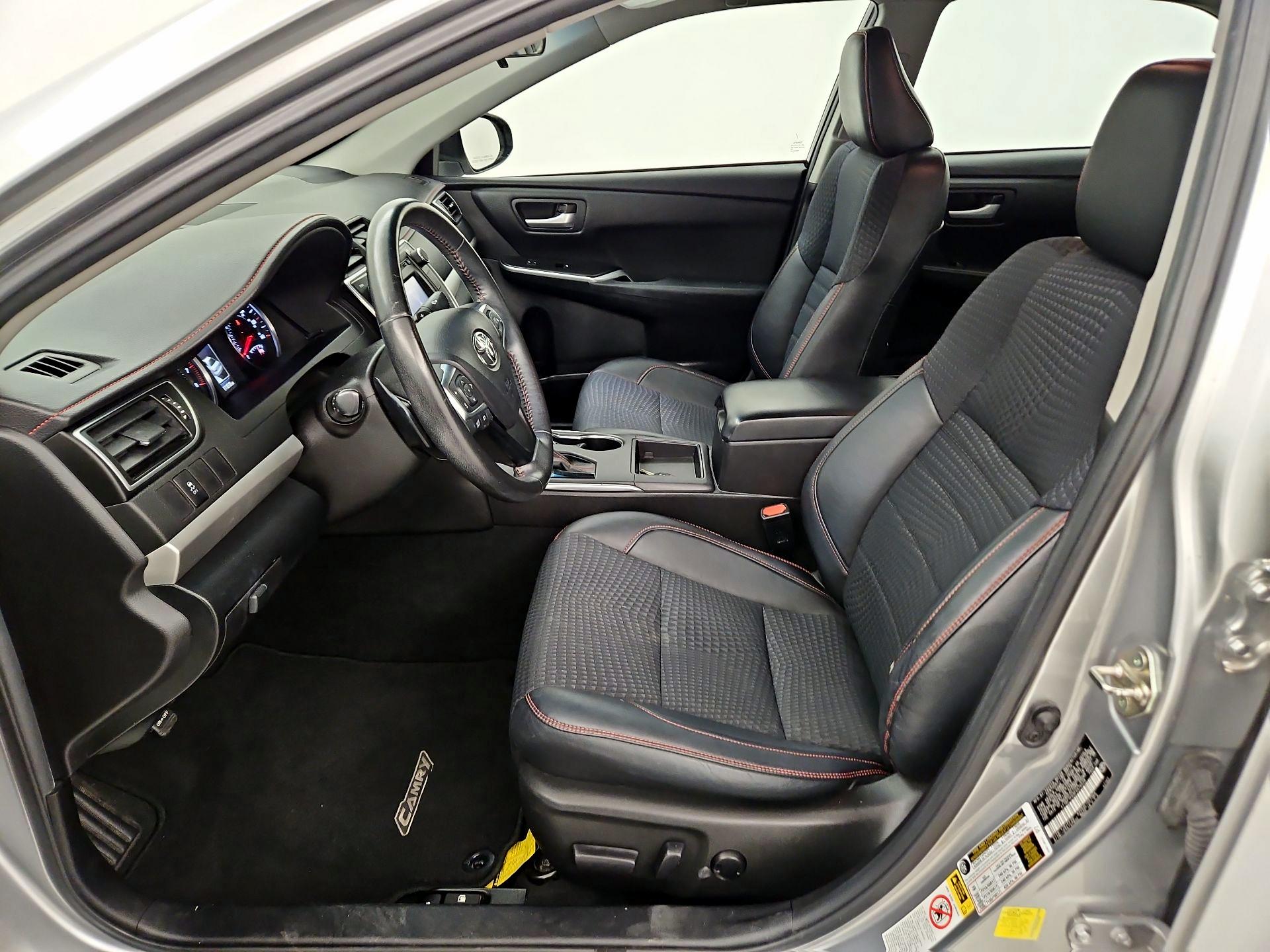 Thumbnail: 2015 Toyota Camry - 11