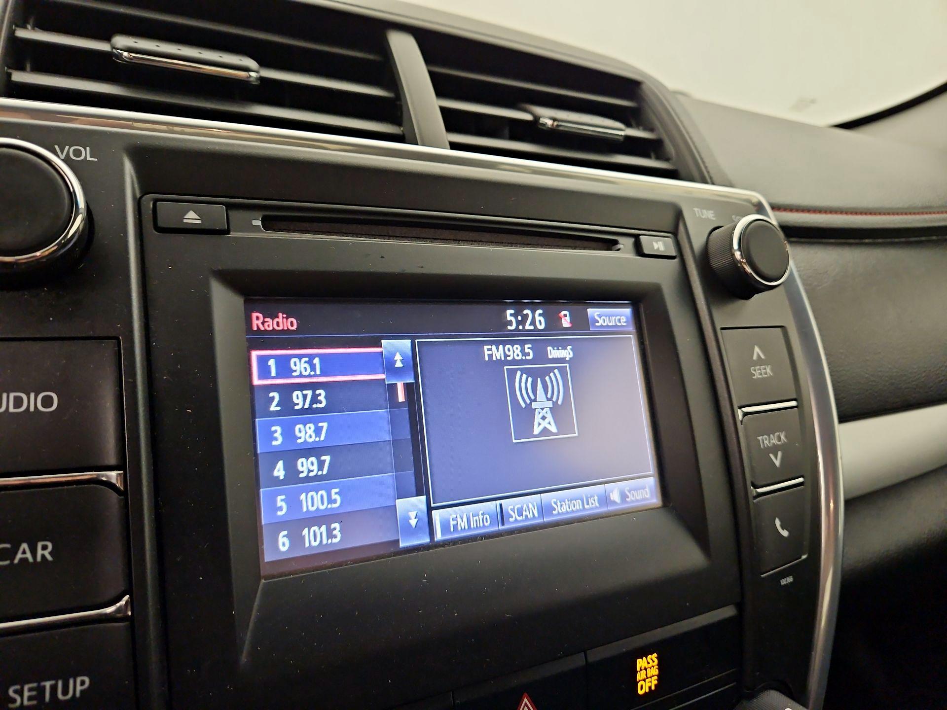 Thumbnail: 2015 Toyota Camry - 15