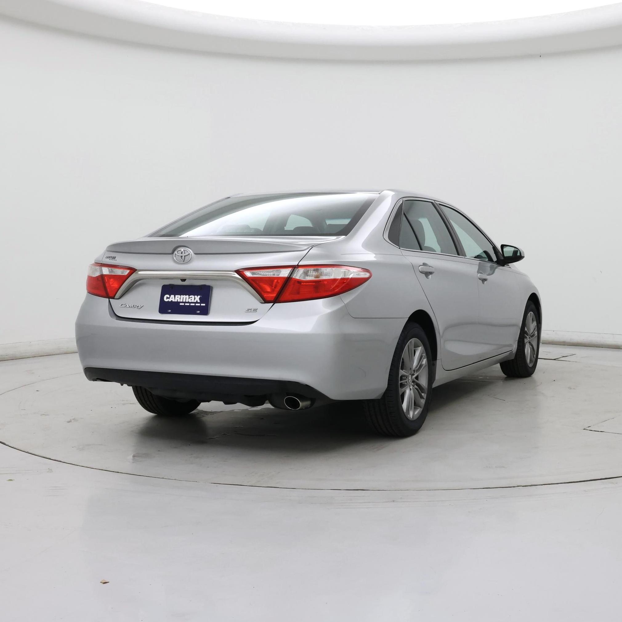 Thumbnail: 2015 Toyota Camry - 8