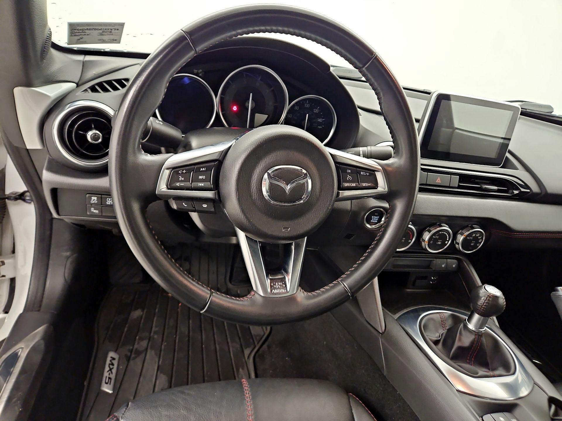 Thumbnail: 2016 Mazda MX-5 Miata - 10