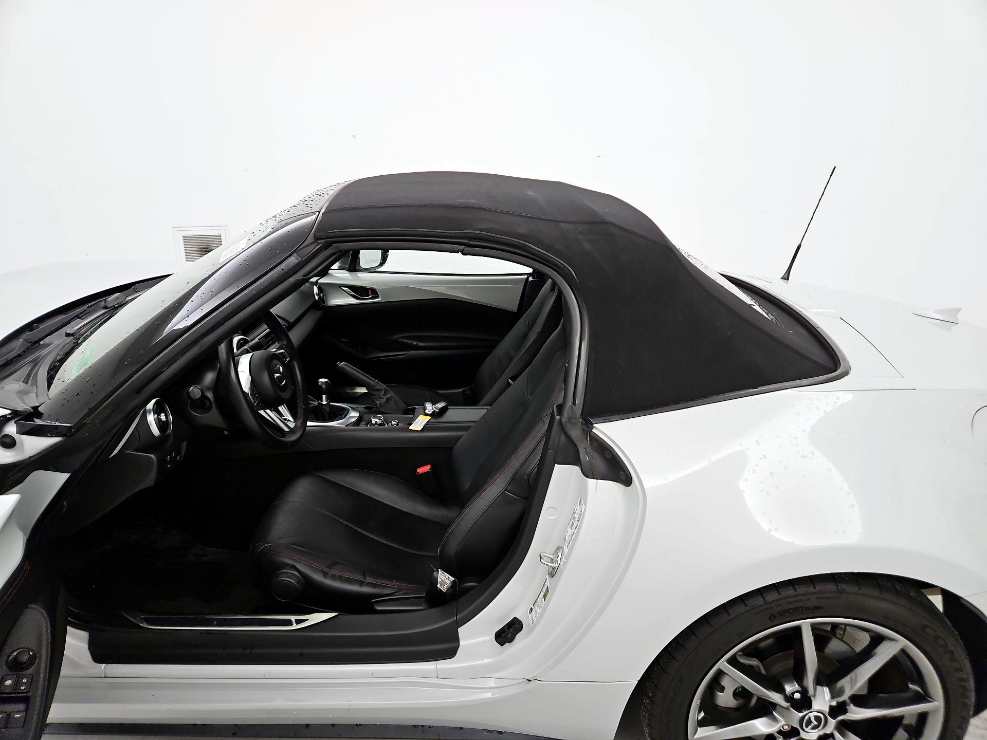 Thumbnail: 2016 Mazda MX-5 Miata - 11