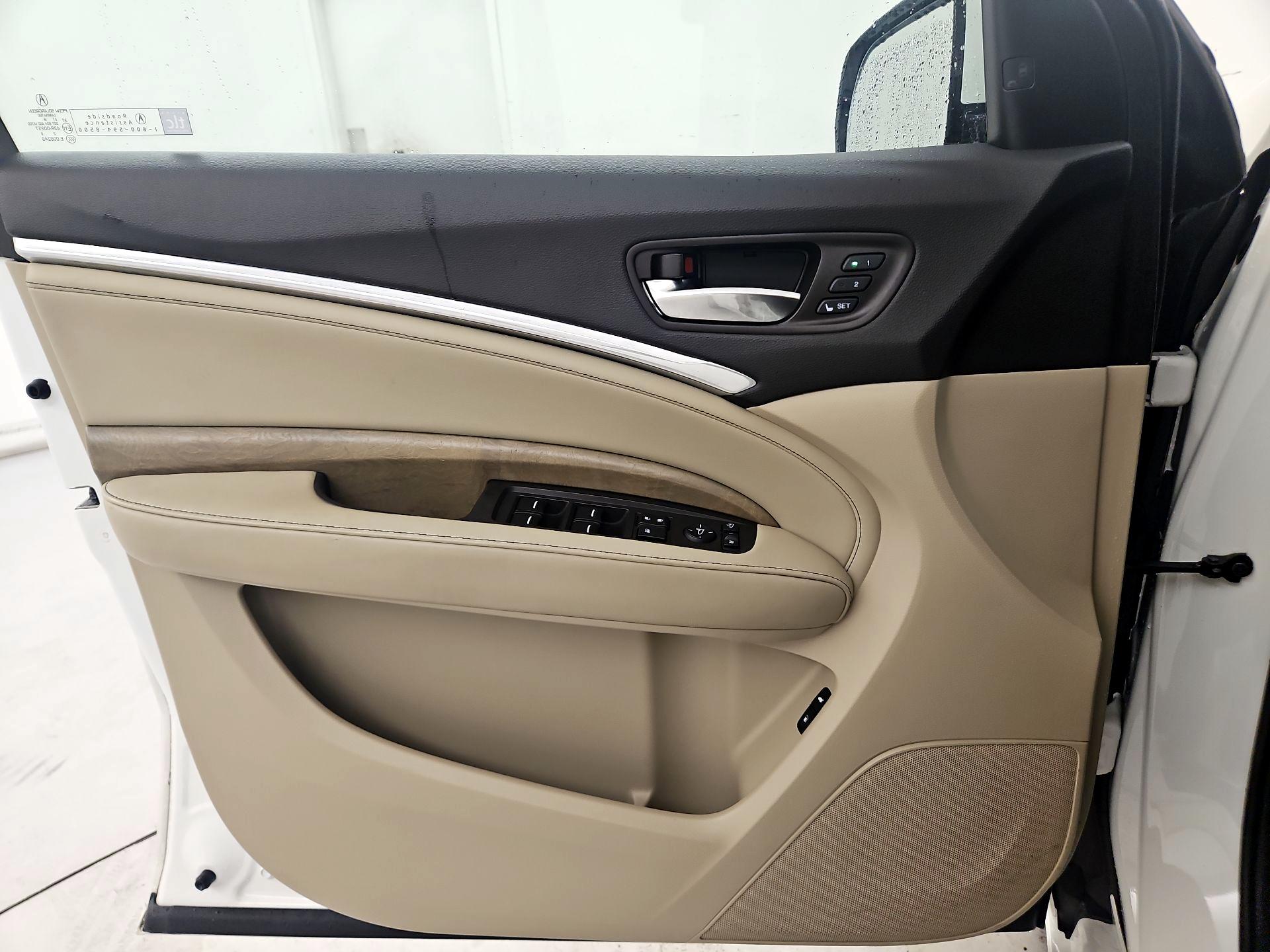 Thumbnail: 2019 Acura MDX - 12