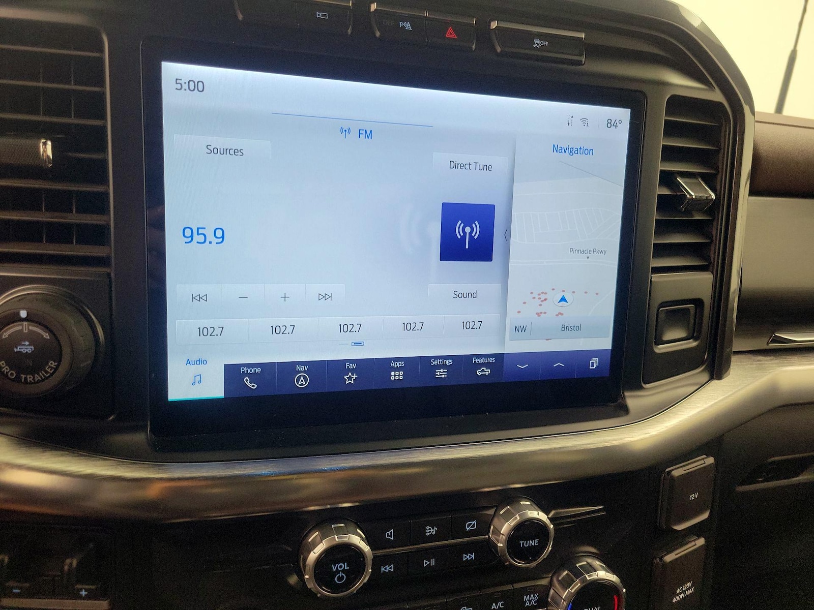 2022 Ford F-150 Lariat - Photo 17