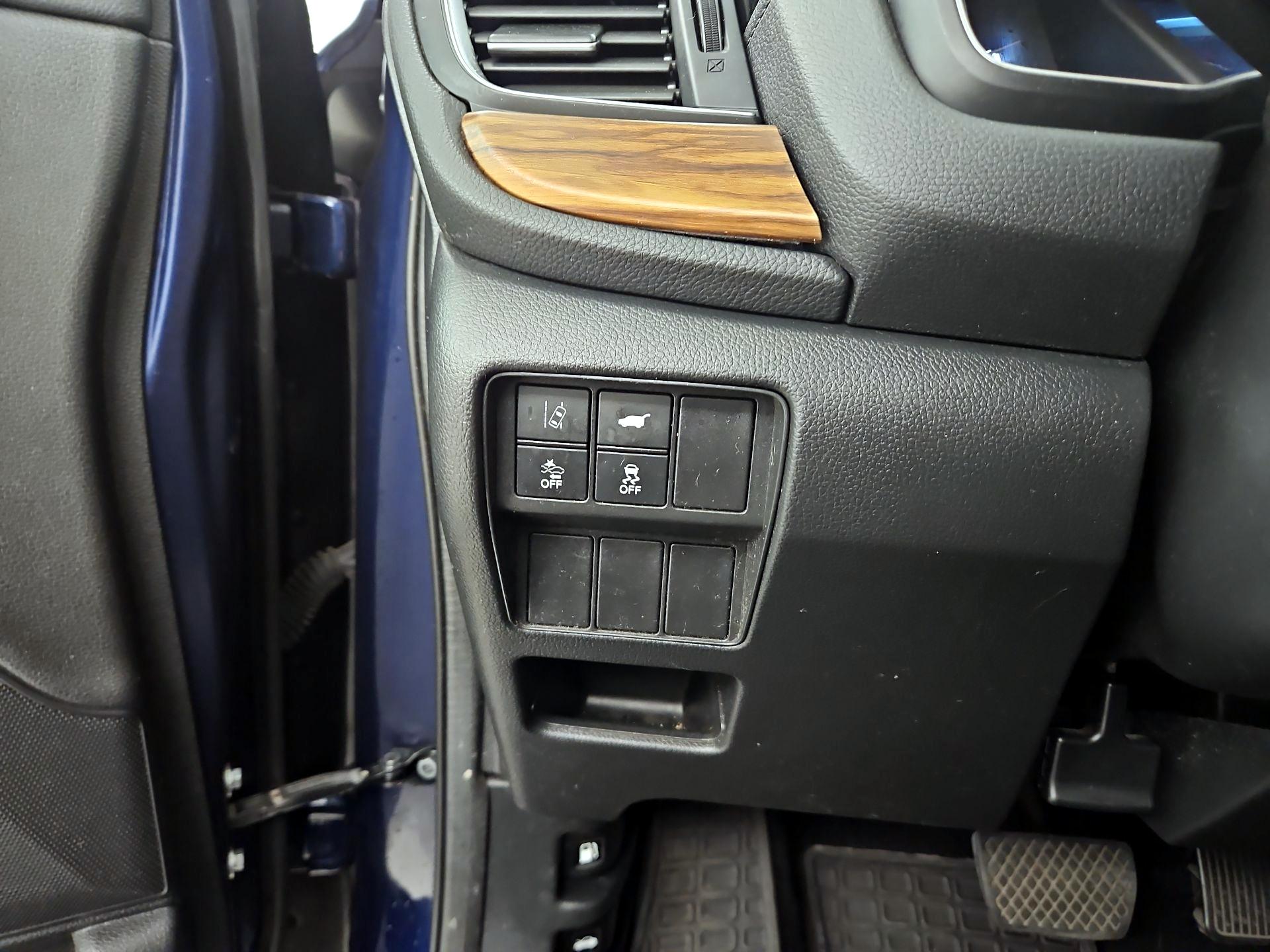 Thumbnail: 2018 Honda CR-V - 13