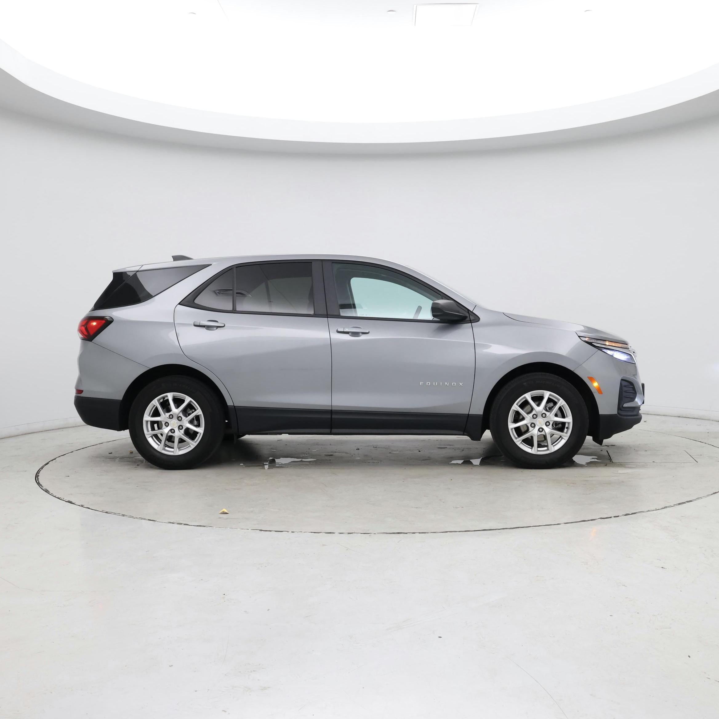 Thumbnail: 2023 Chevrolet Equinox - 7