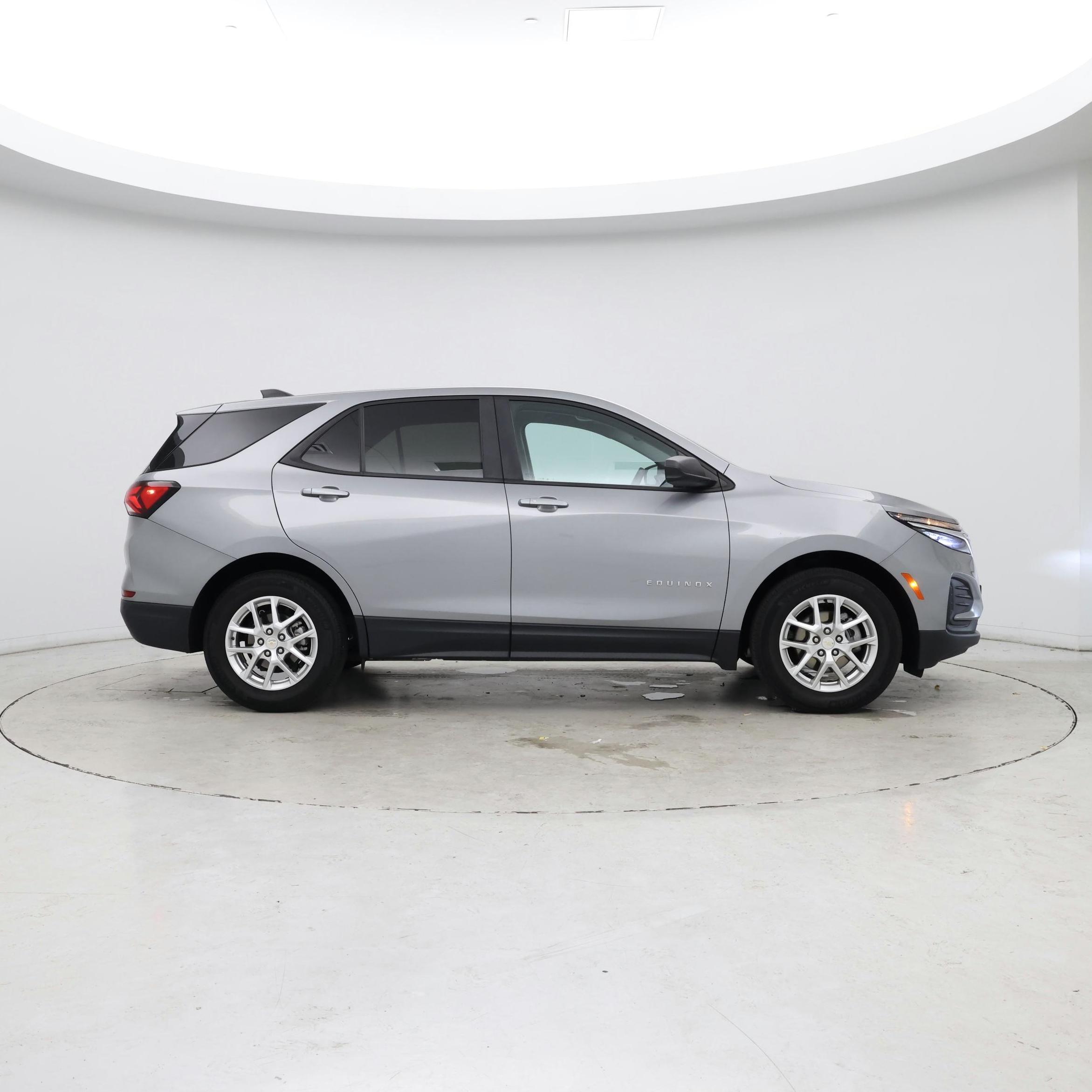 Thumbnail: 2023 Chevrolet Equinox - 7