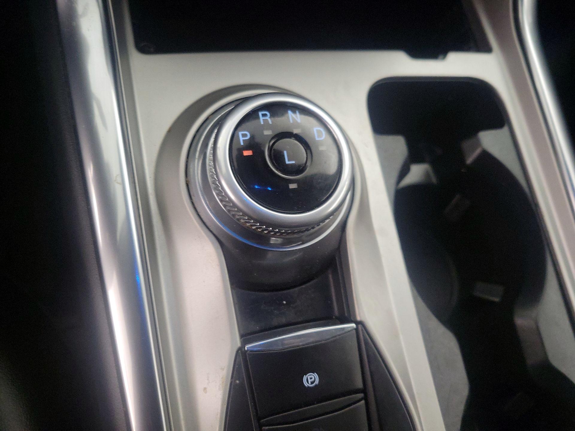 Thumbnail: 2022 Ford Explorer - 17