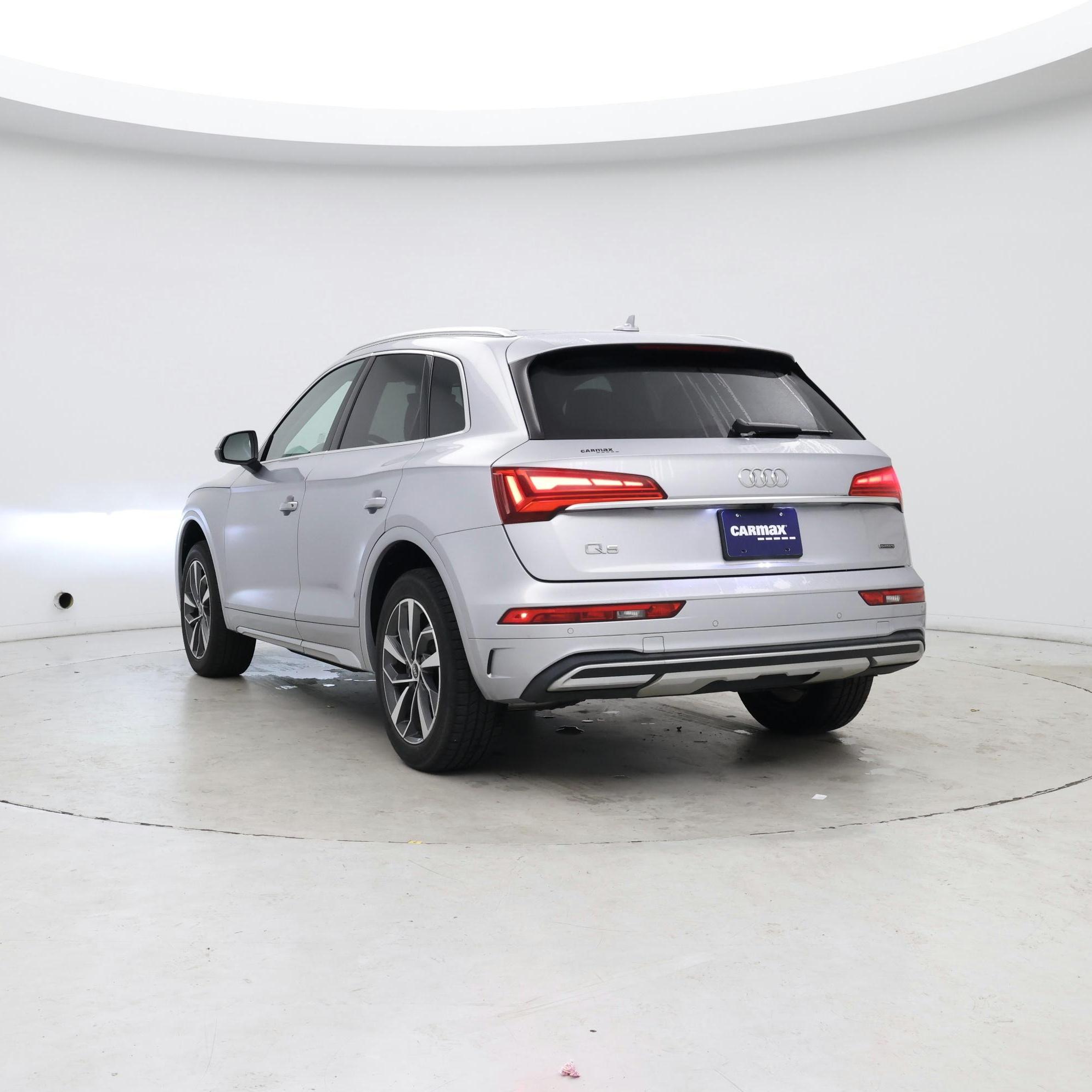 Thumbnail: 2022 Ford Explorer - 2