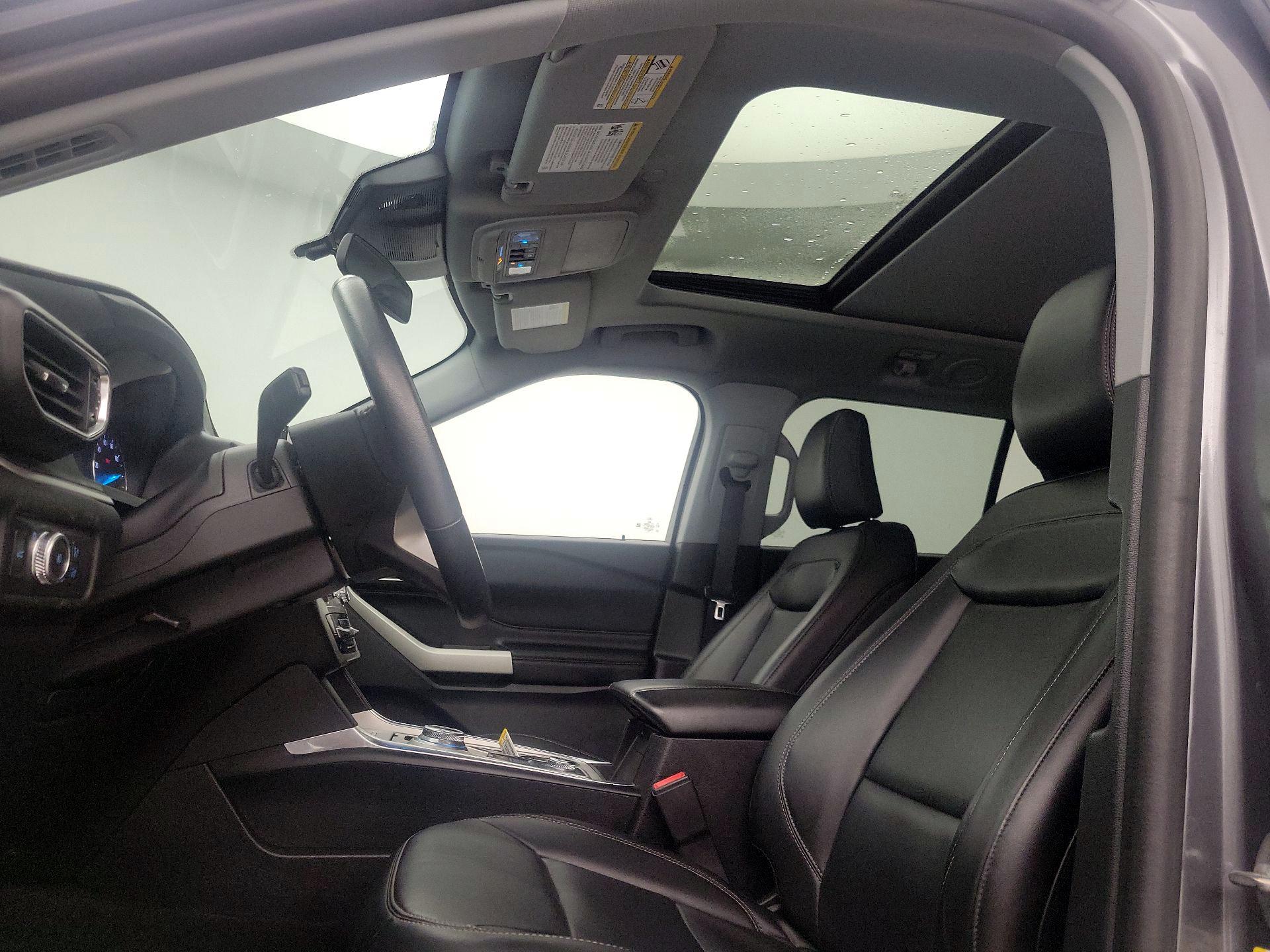 Thumbnail: 2022 Ford Explorer - 19