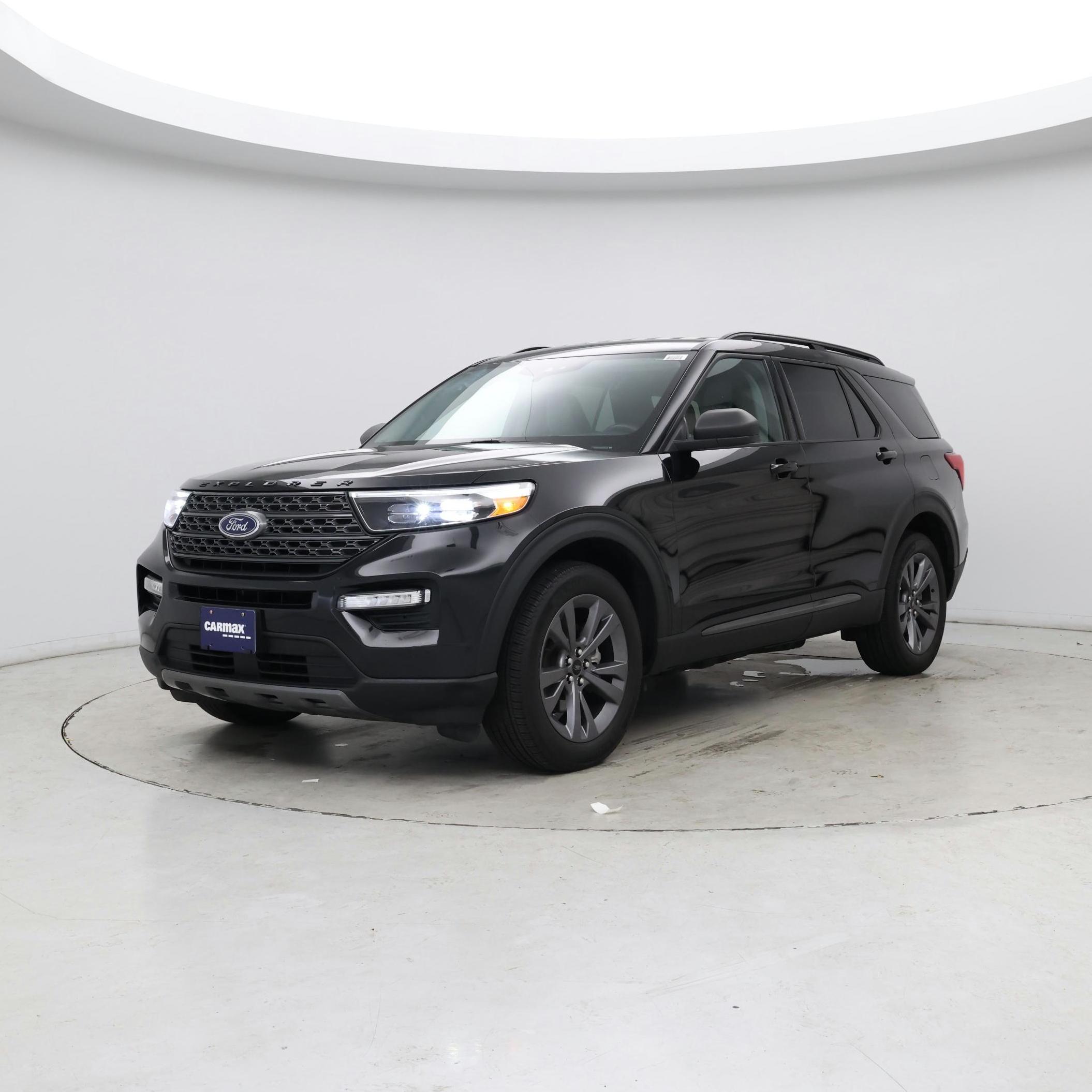 Thumbnail: 2021 Ford Explorer - 4