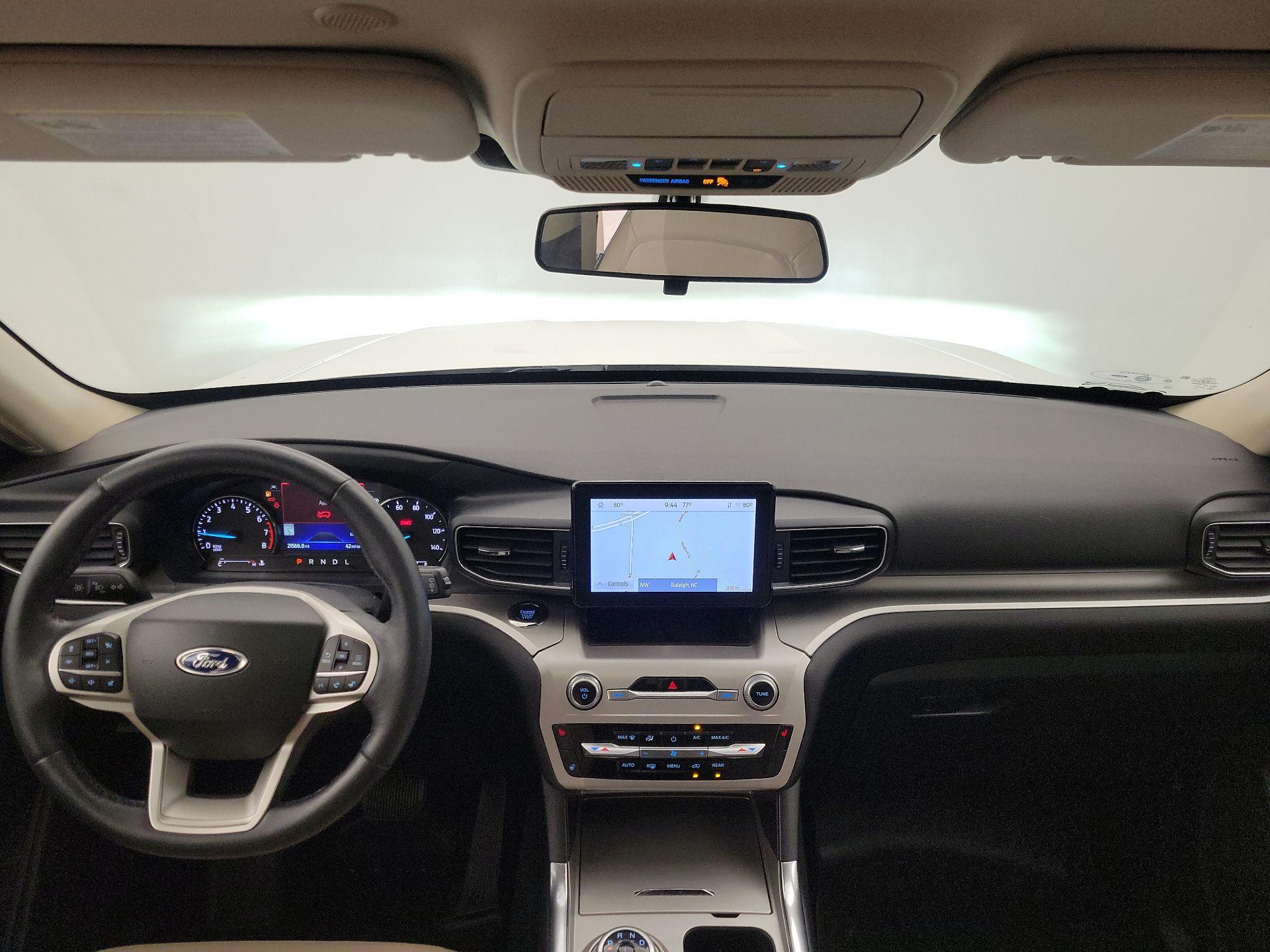Thumbnail: 2022 Ford Explorer - 9