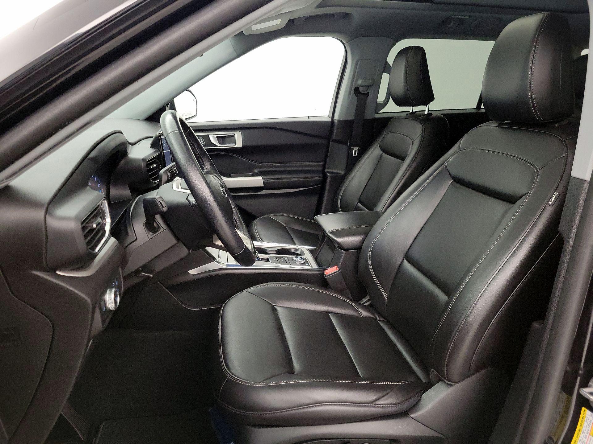Thumbnail: 2022 Ford Explorer - 11