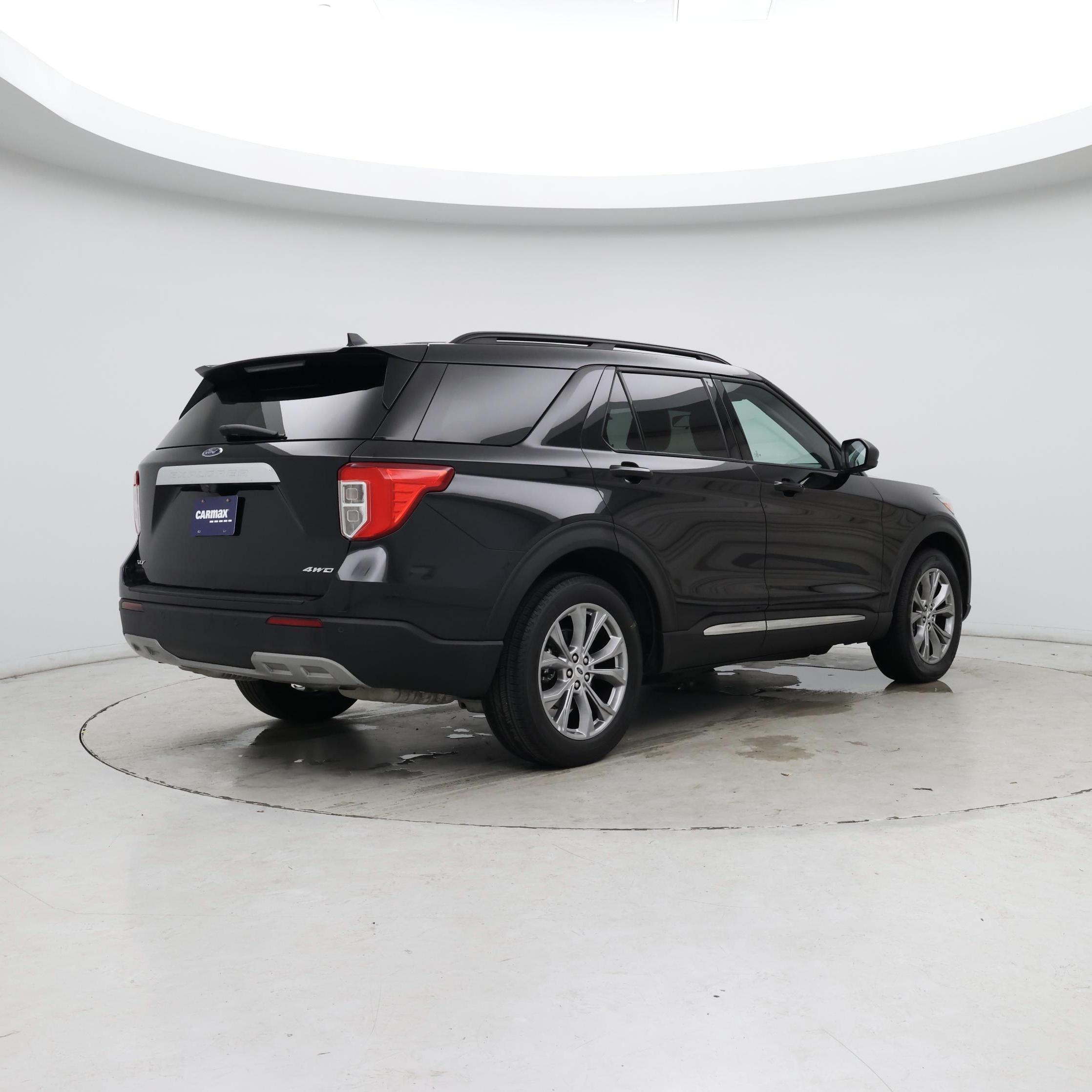 Thumbnail: 2022 Ford Explorer - 8