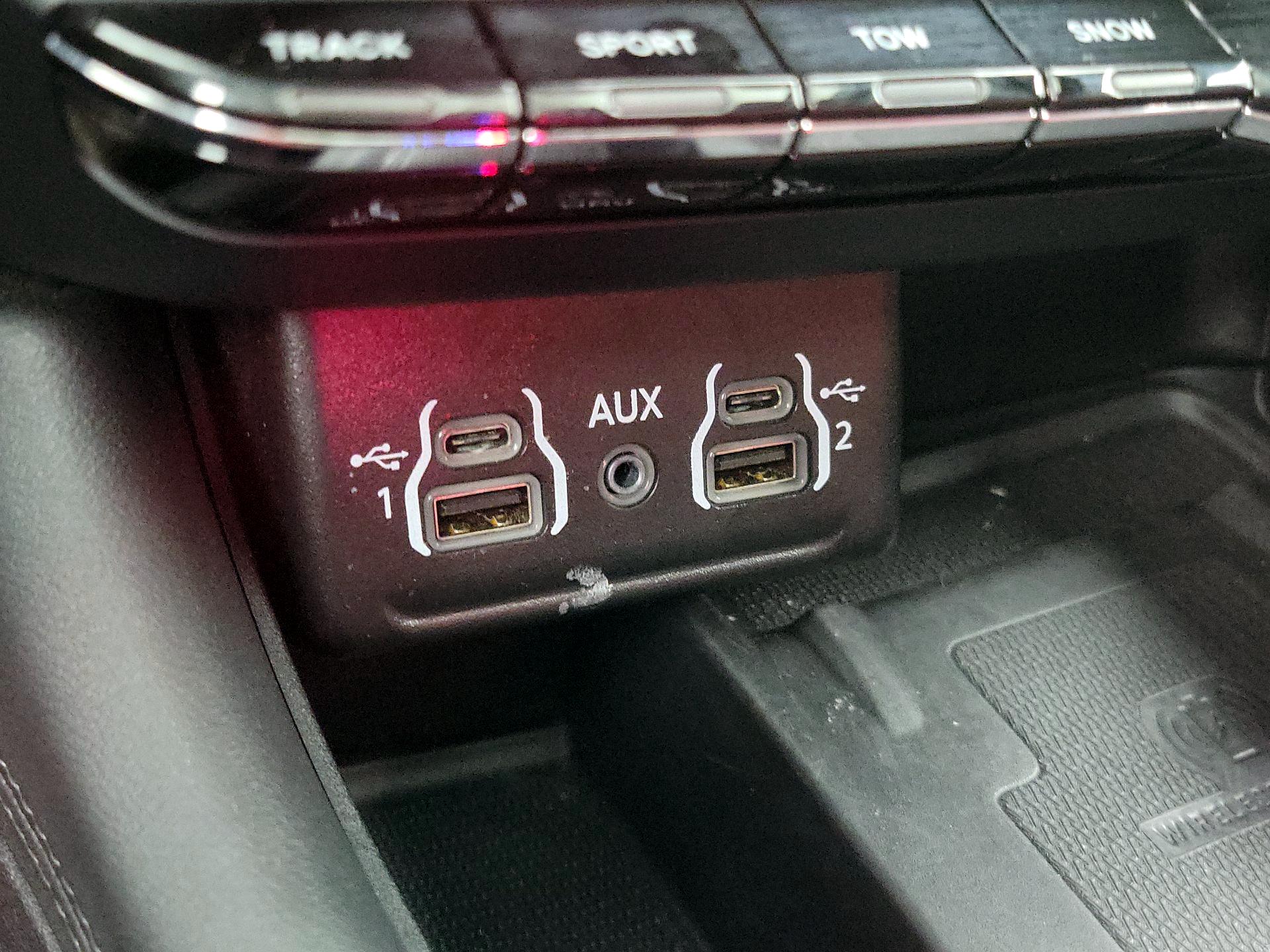 Thumbnail: 2022 Dodge Durango - 19