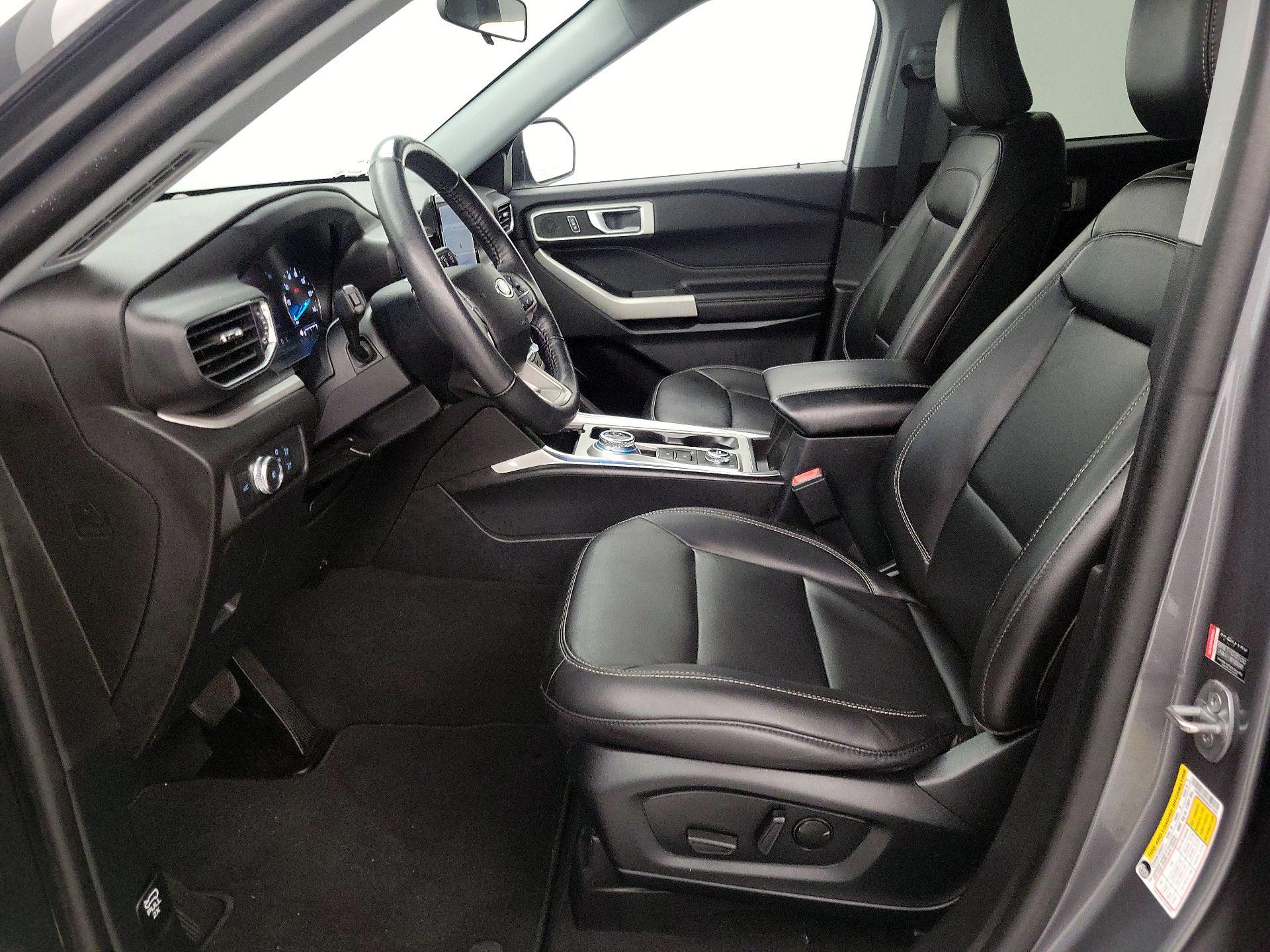 Thumbnail: 2022 Ford Explorer - 11