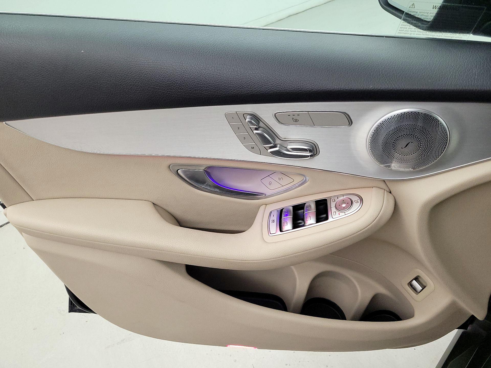 Thumbnail: 2021 Mercedes-Benz GLC - 12