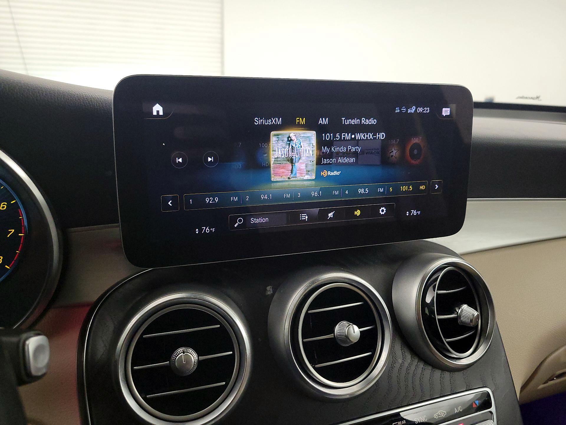 Thumbnail: 2021 Mercedes-Benz GLC - 16