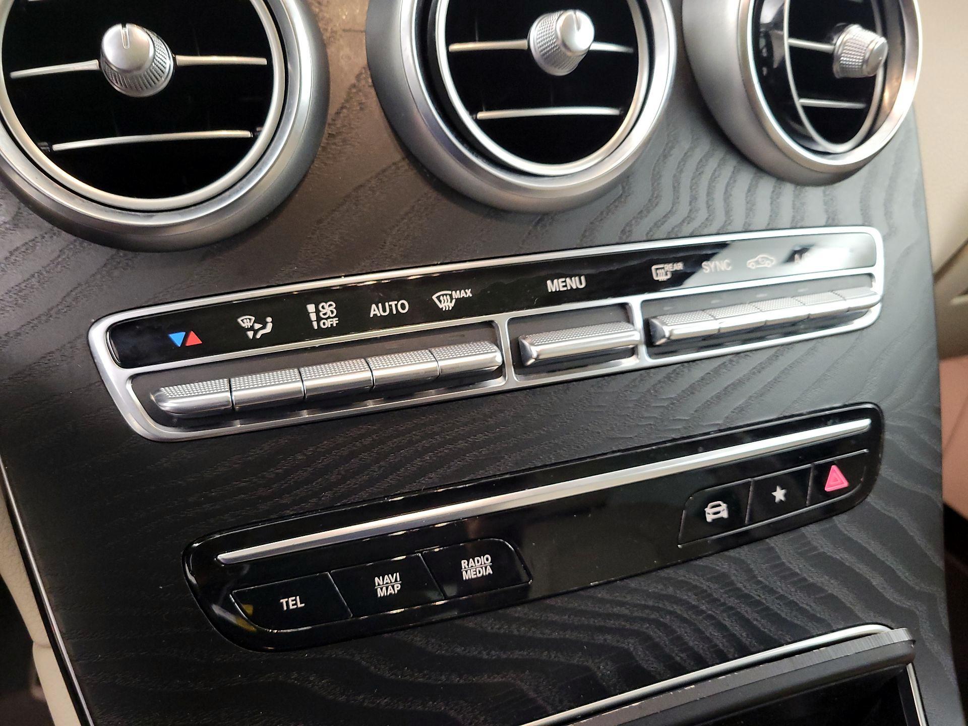 Thumbnail: 2021 Mercedes-Benz GLC - 17