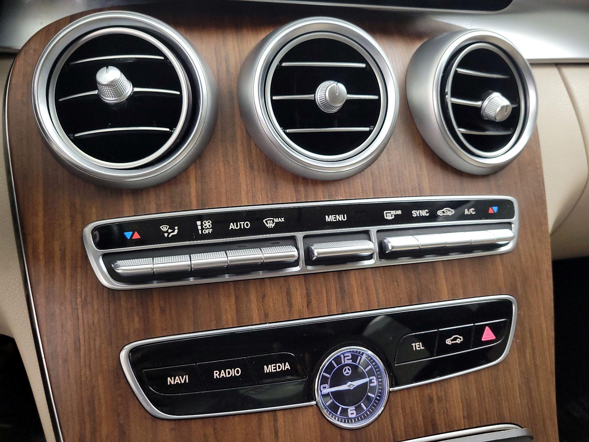Thumbnail: 2021 Mercedes-Benz C-Class - 15