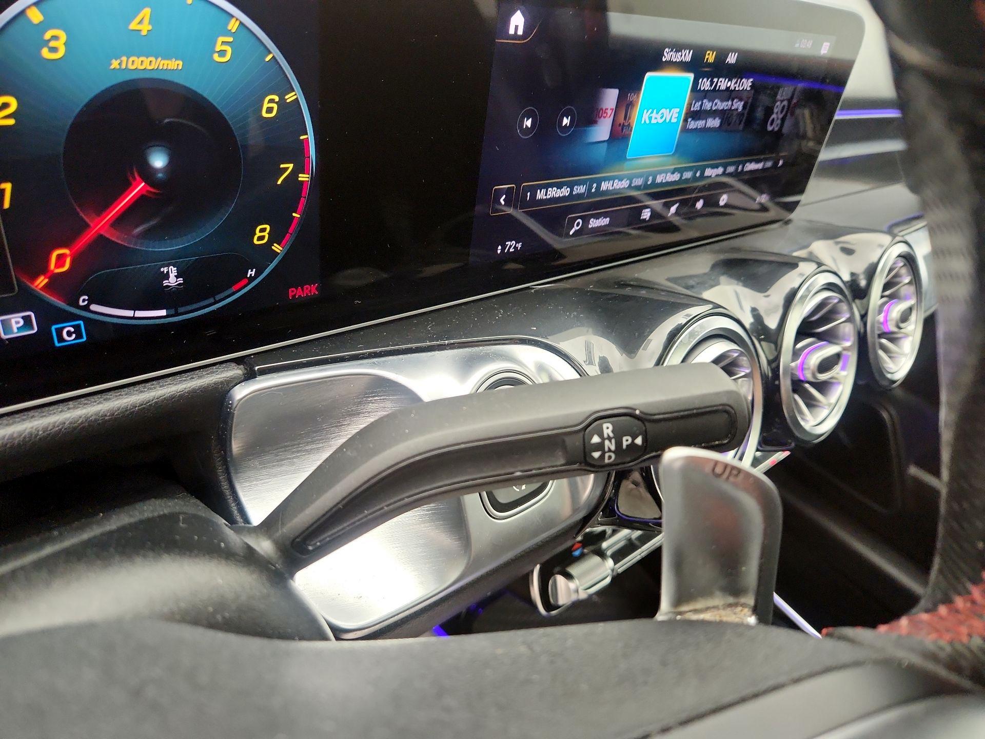 Thumbnail: 2021 Mercedes-Benz GLB - 18