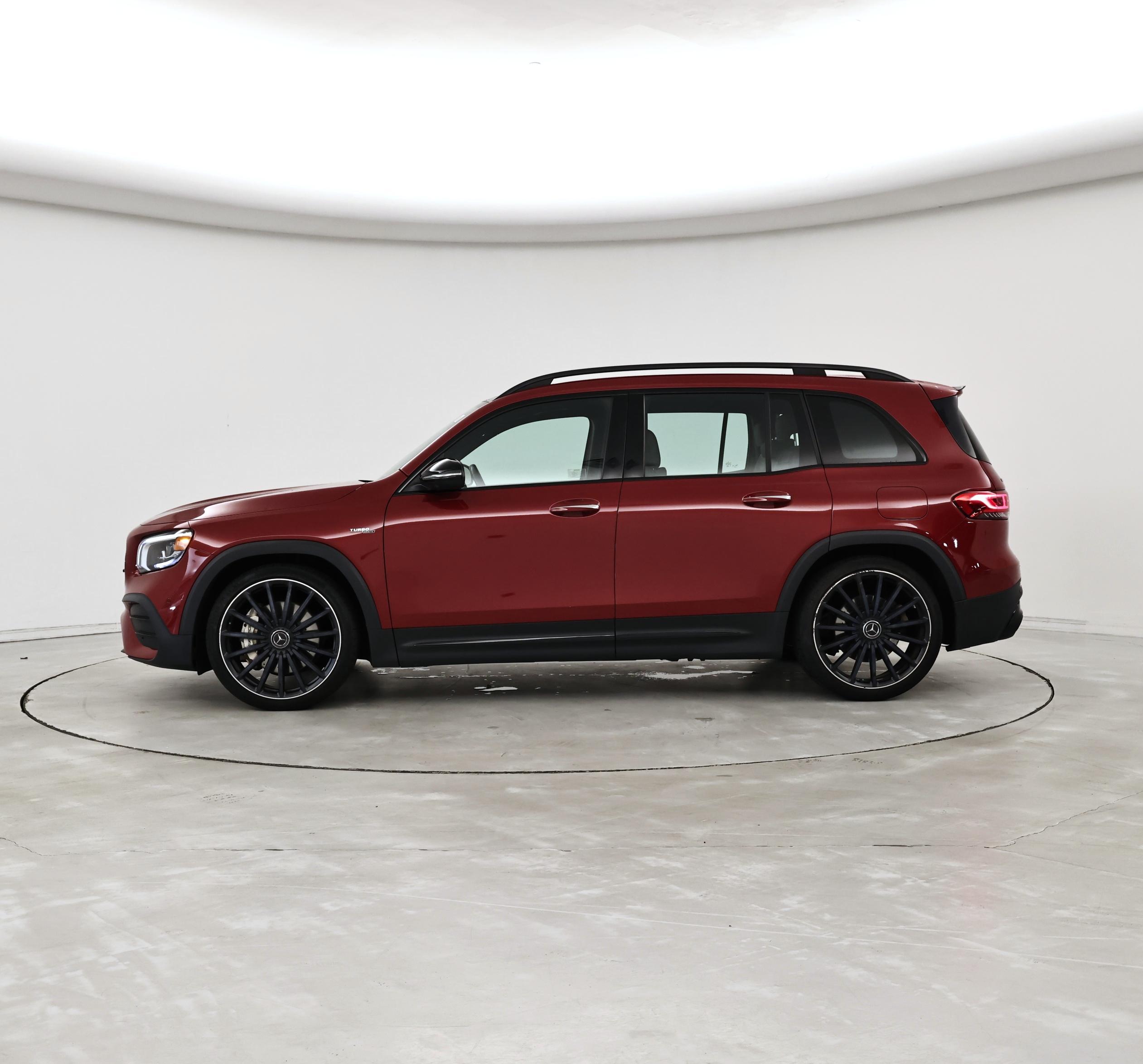 Thumbnail: 2021 Mercedes-Benz GLB - 3