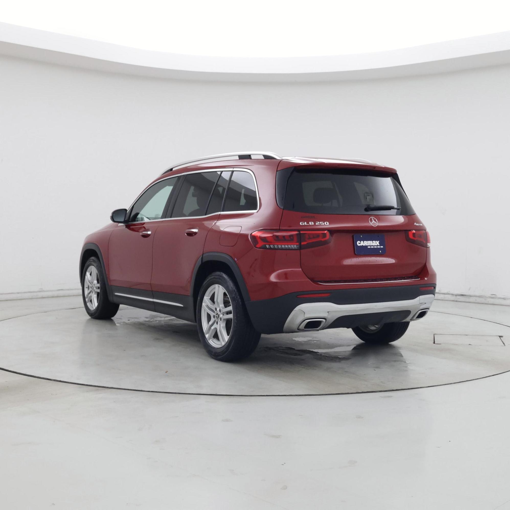 Thumbnail: 2022 Mercedes-Benz GLB - 2