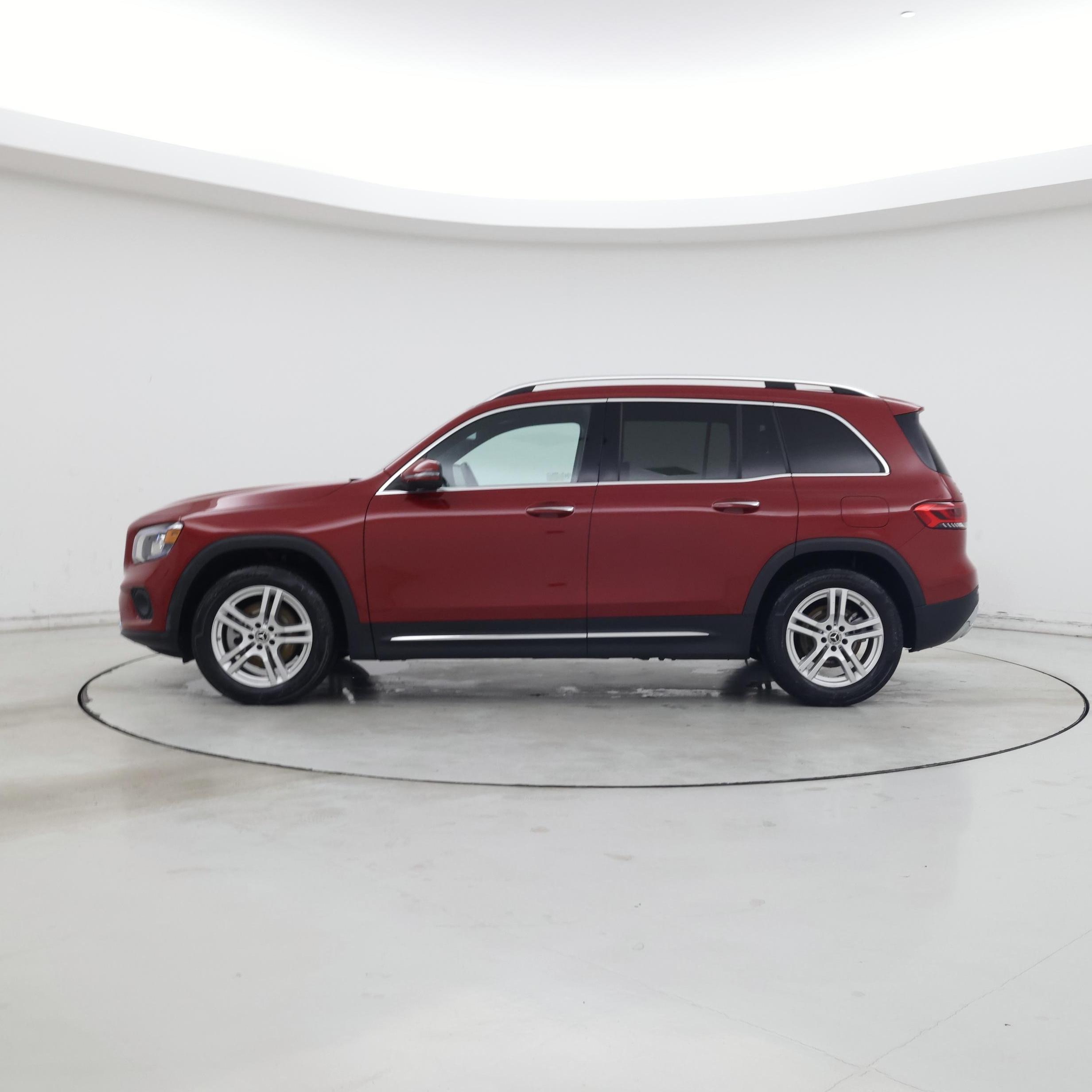 Thumbnail: 2022 Mercedes-Benz GLB - 3