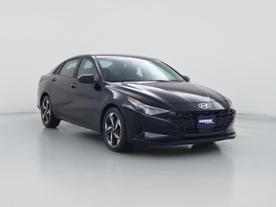 Black 2023 Hyundai Elantra SEL