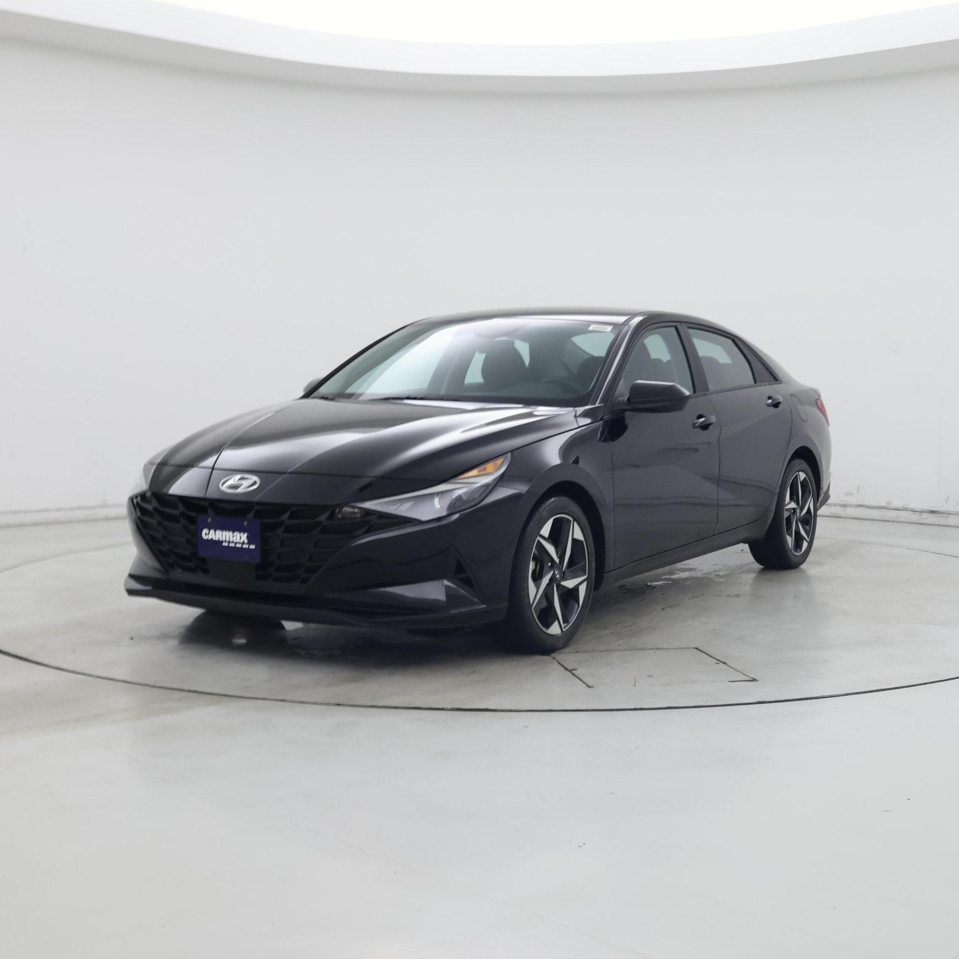 Thumbnail: 2023 Hyundai Elantra - 4
