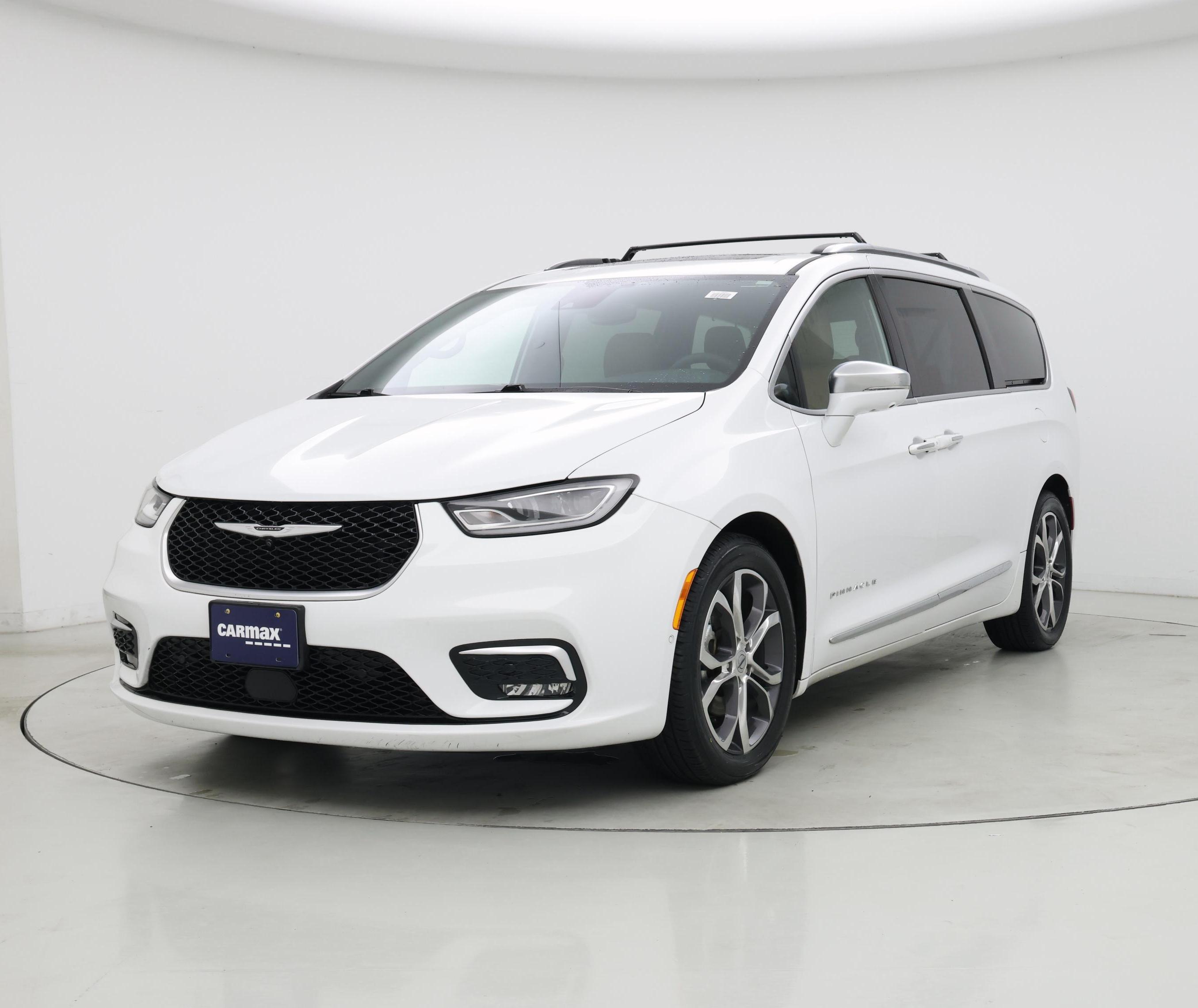 Thumbnail: 2022 Chrysler Pacifica - 4