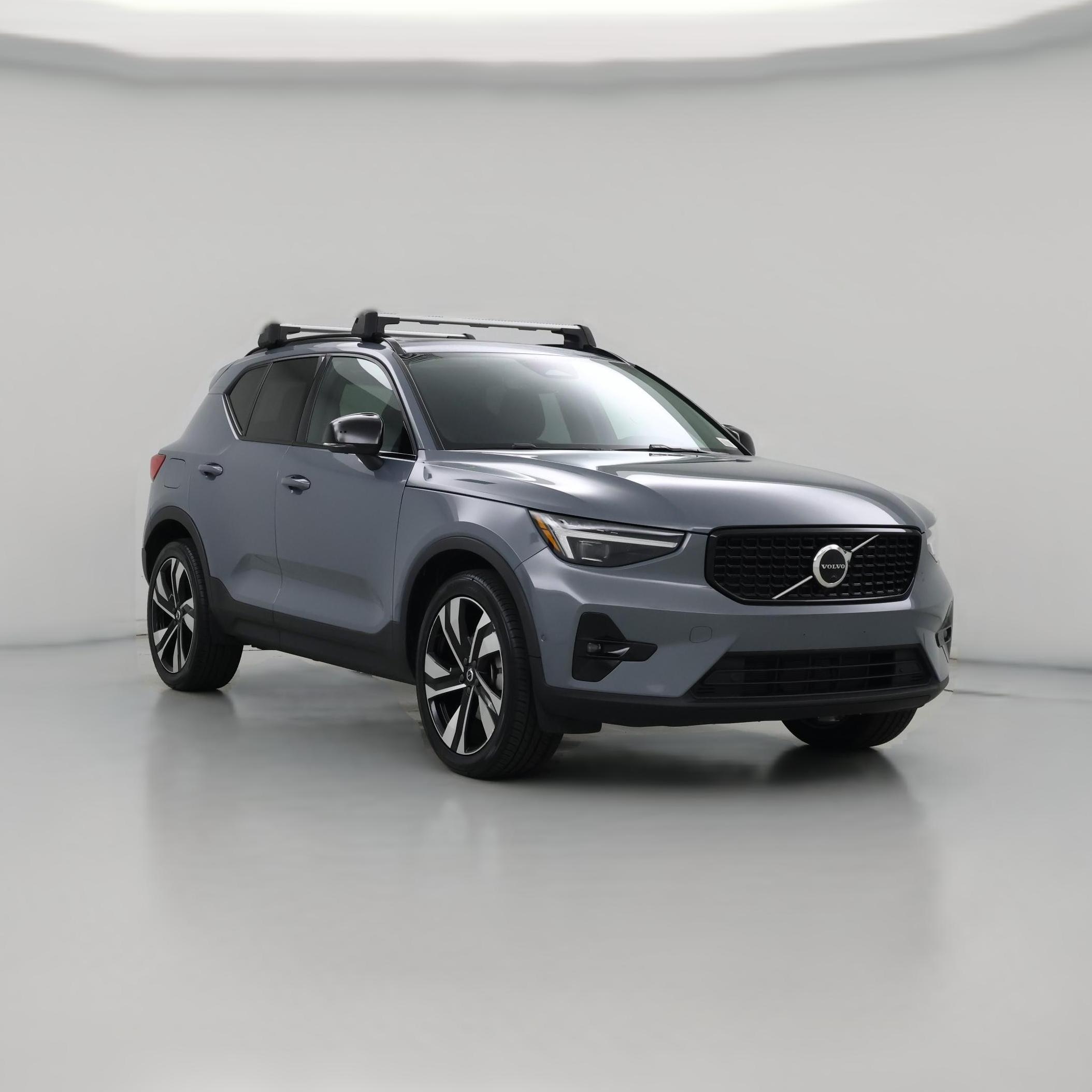 Thumbnail: 2023 Volvo XC40 - 1