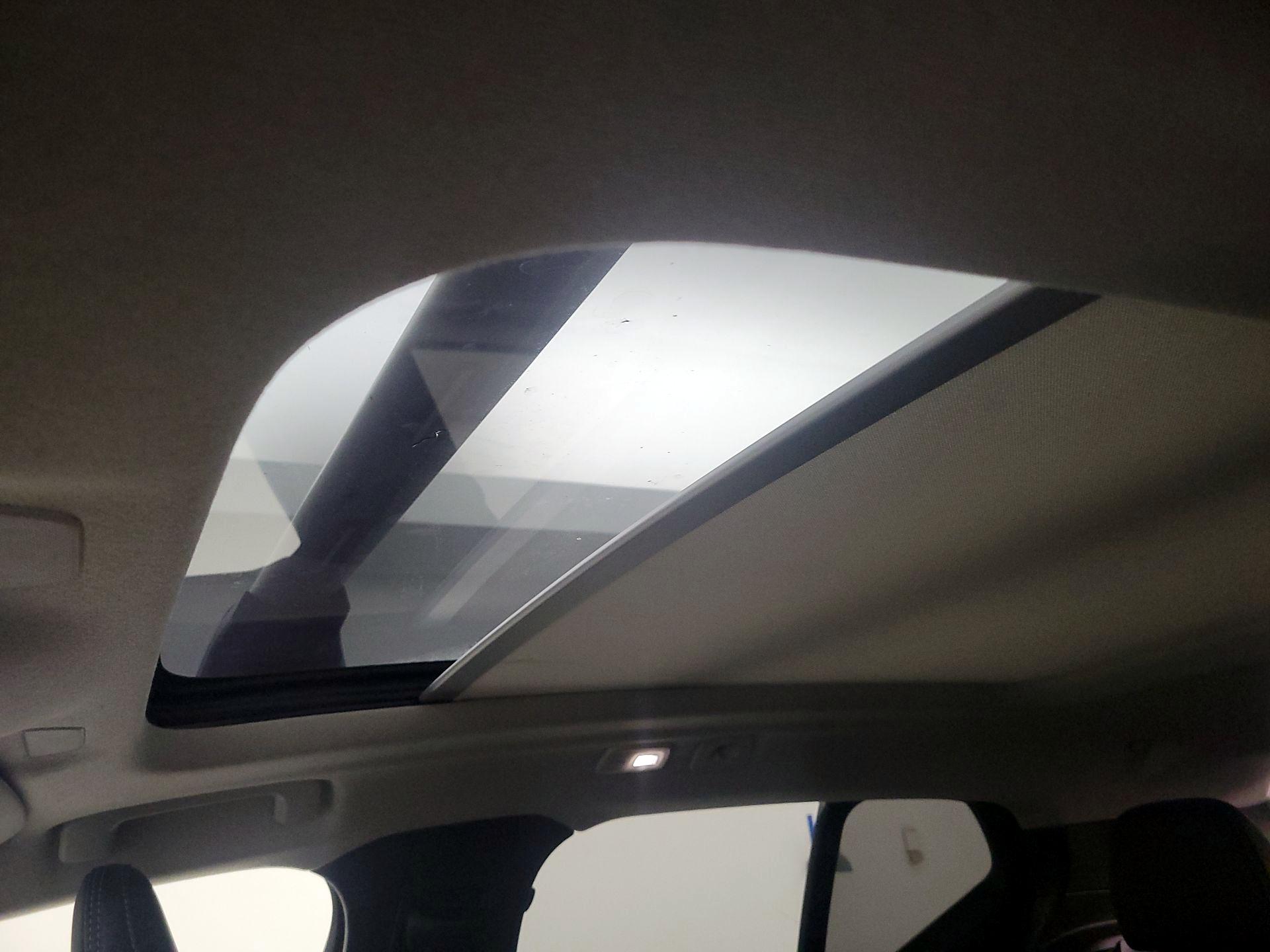 Thumbnail: 2023 Volvo XC40 - 20