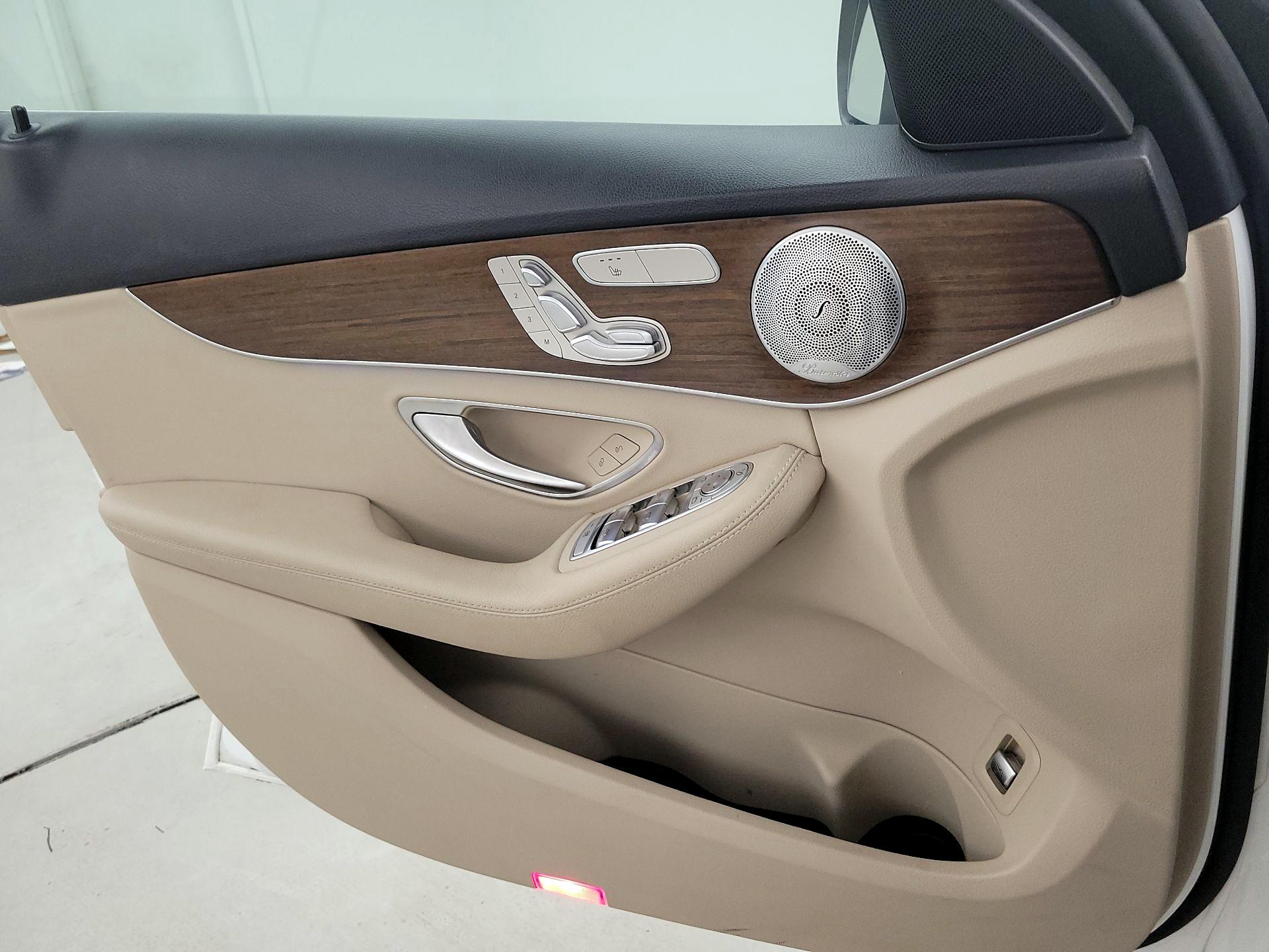 Thumbnail: 2021 Mercedes-Benz C-Class - 10