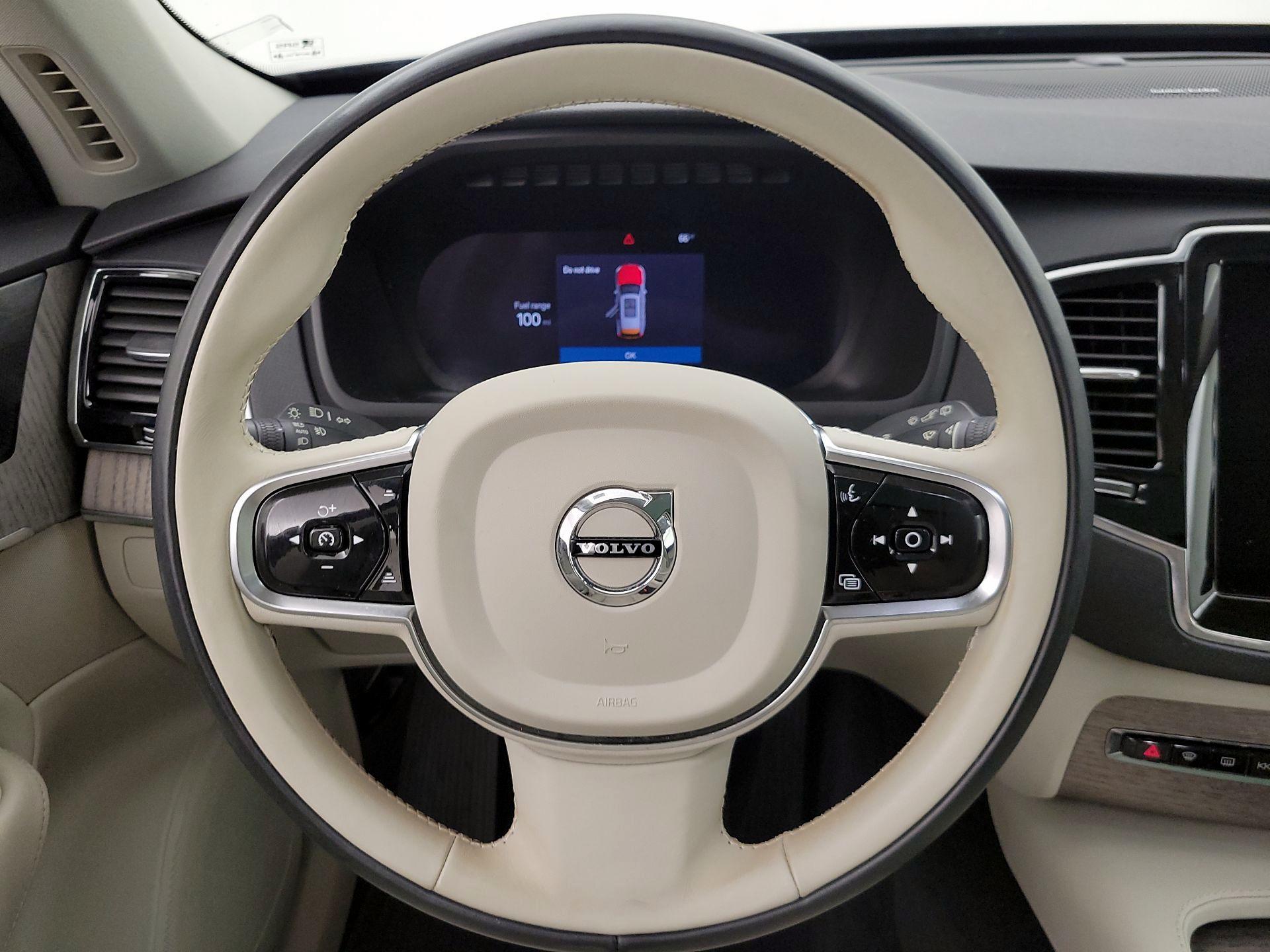 Thumbnail: 2023 Volvo XC90 - 10