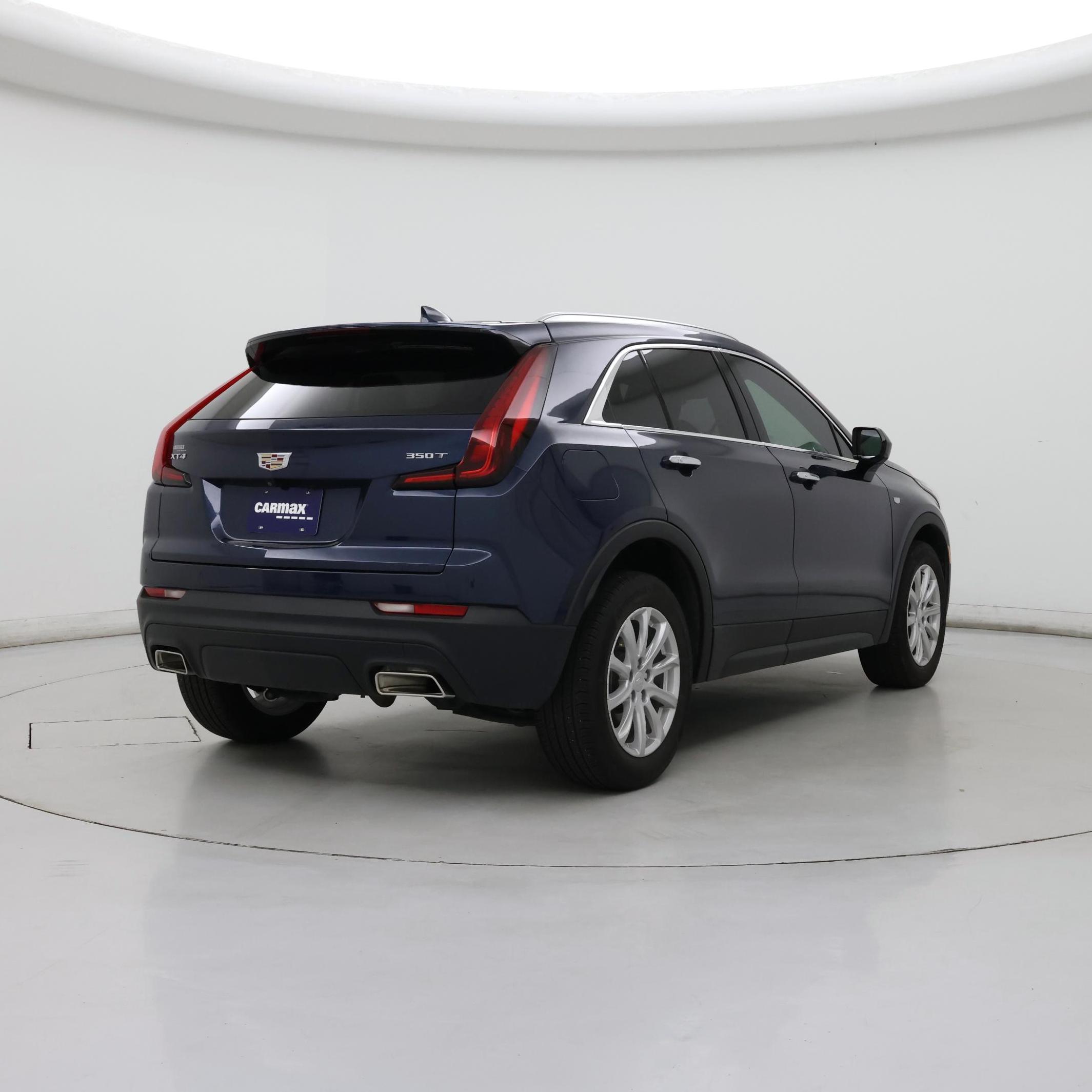 Thumbnail: 2022 Cadillac XT4 - 8