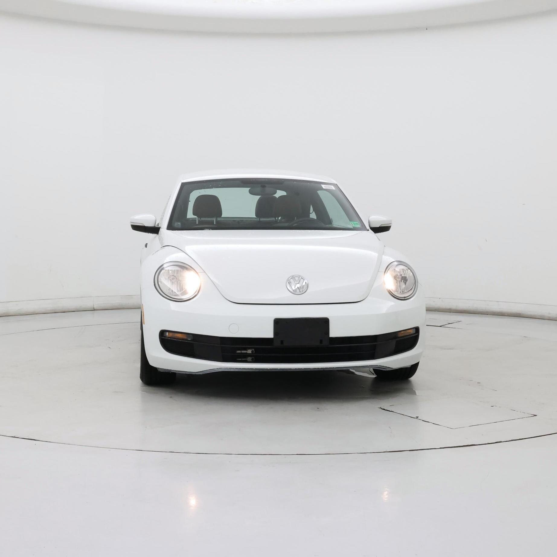 Thumbnail: 2015 Volkswagen Beetle - 5