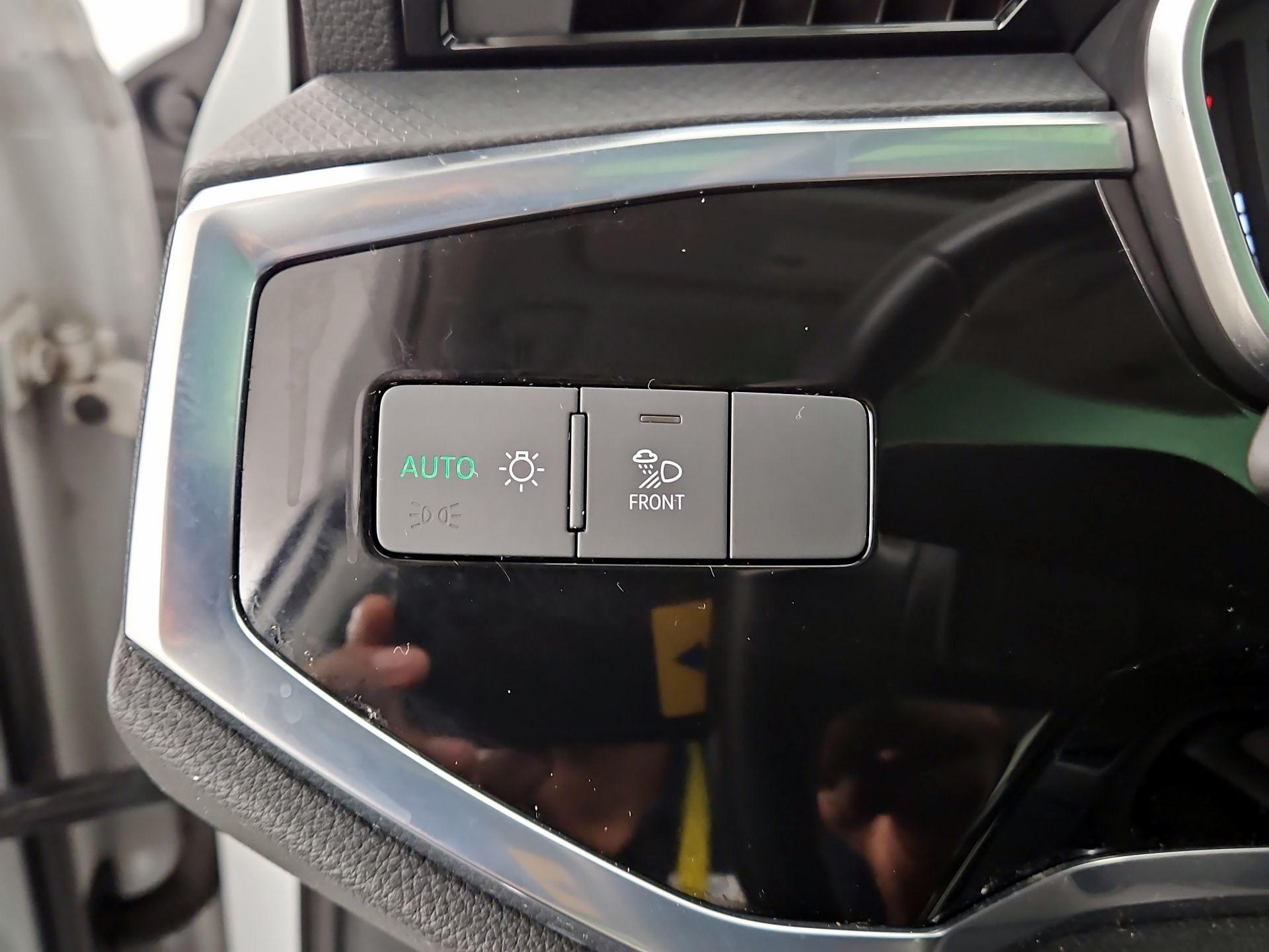 Thumbnail: 2022 Audi Q3 - 13