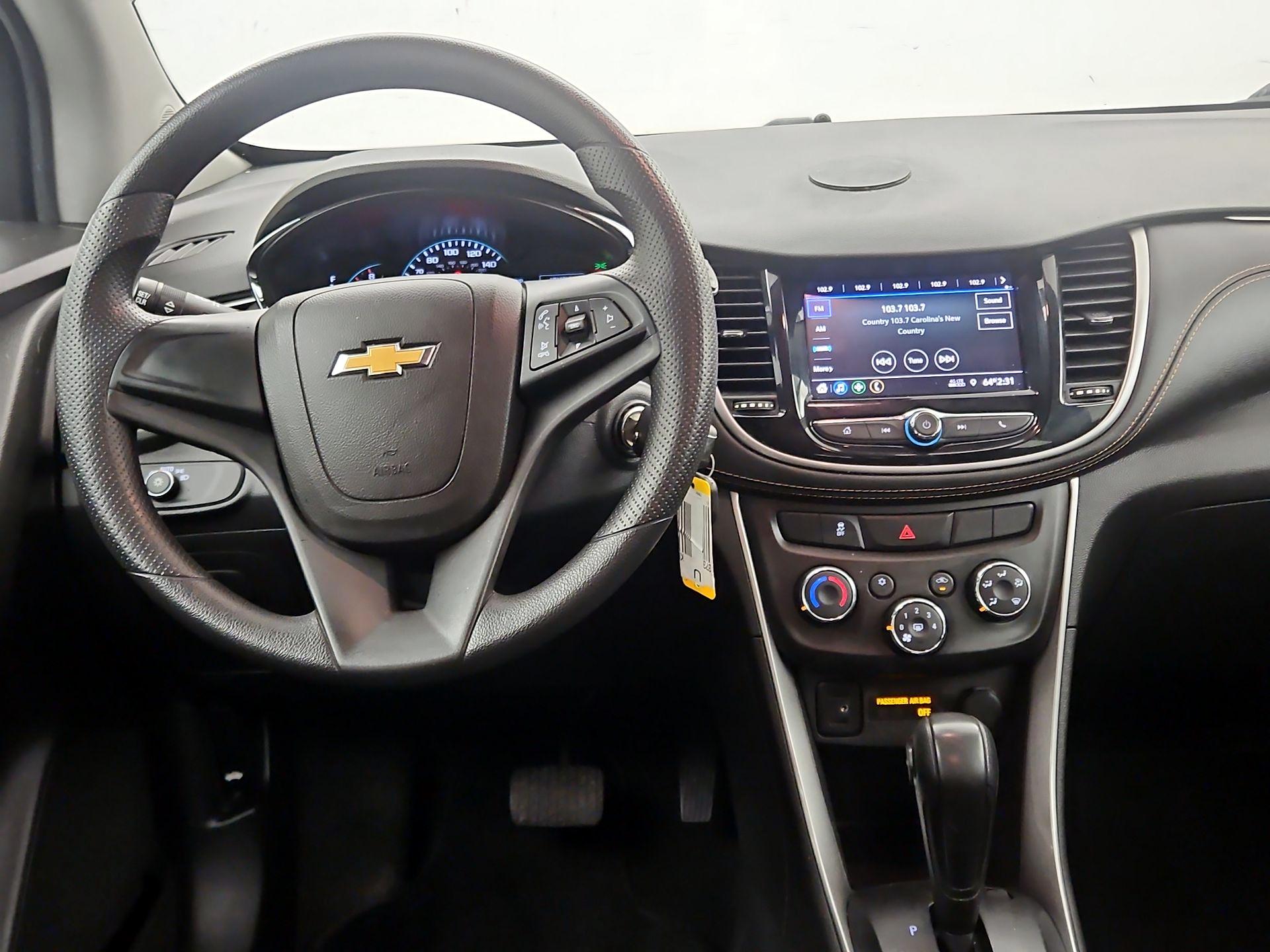Thumbnail: 2021 Chevrolet Trax - 10