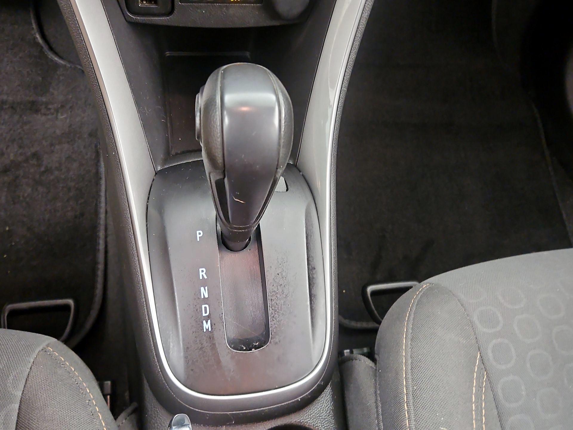 Thumbnail: 2021 Chevrolet Trax - 17